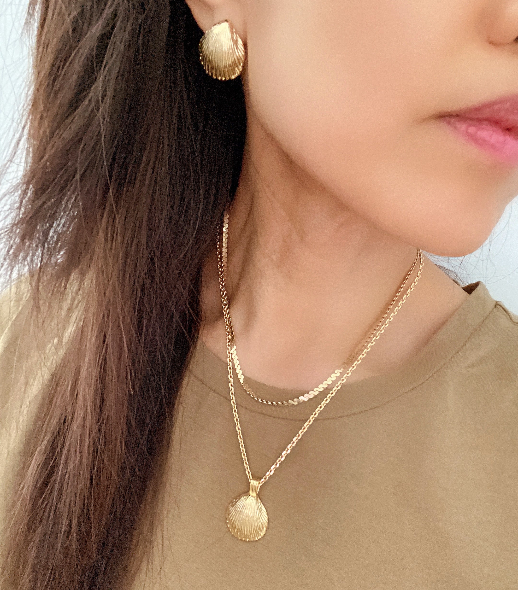 Seashell Pendant Necklace