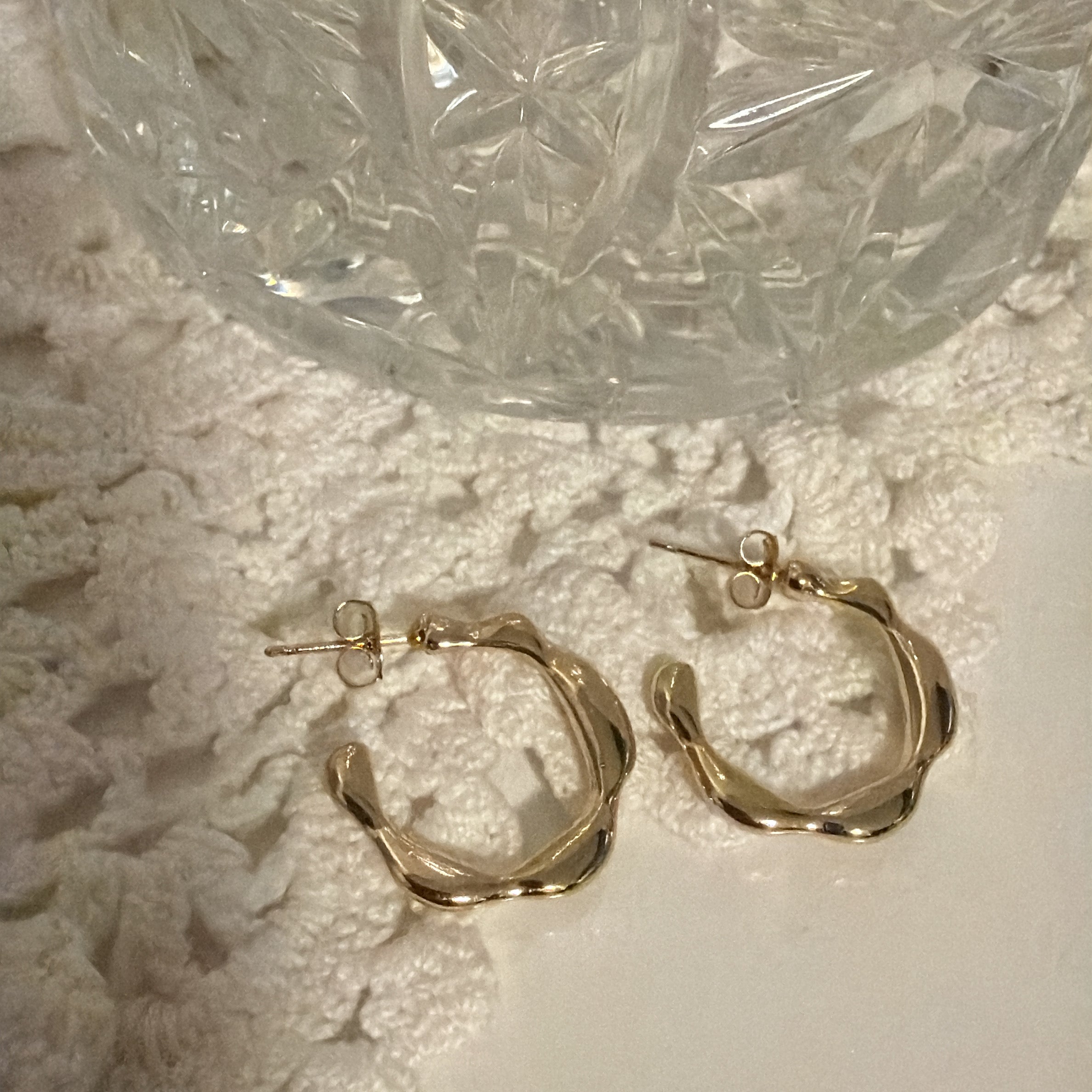Scallop Hoop Earrings