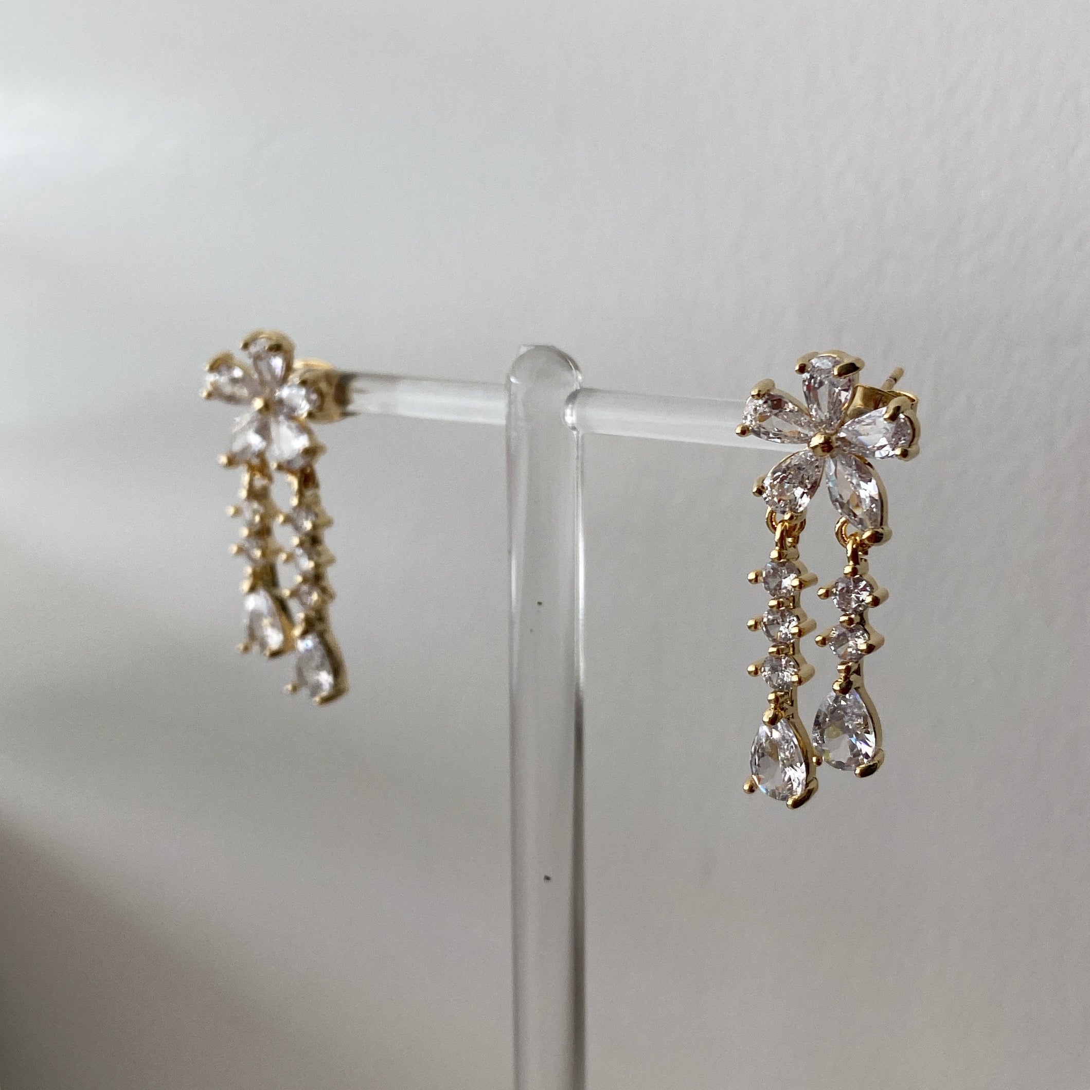 Dripping Bloom Drop Earrings