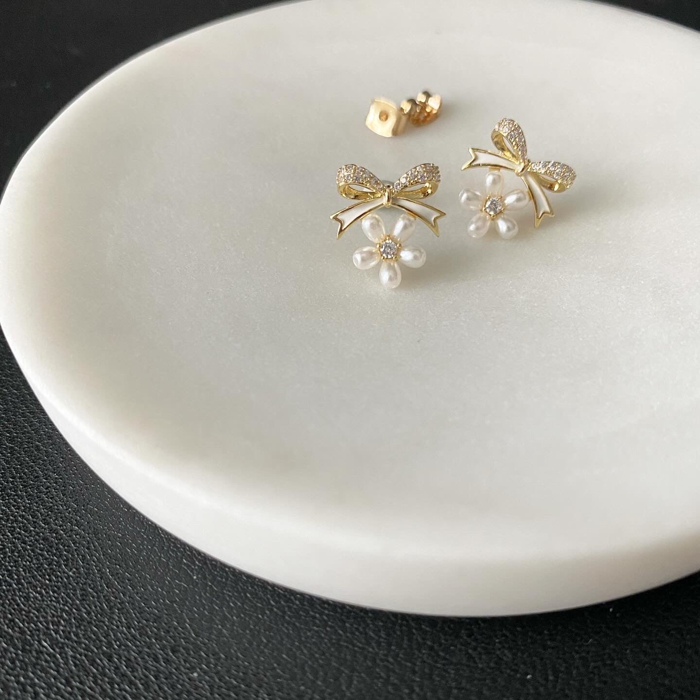 Bow Flower Pearl Earrings