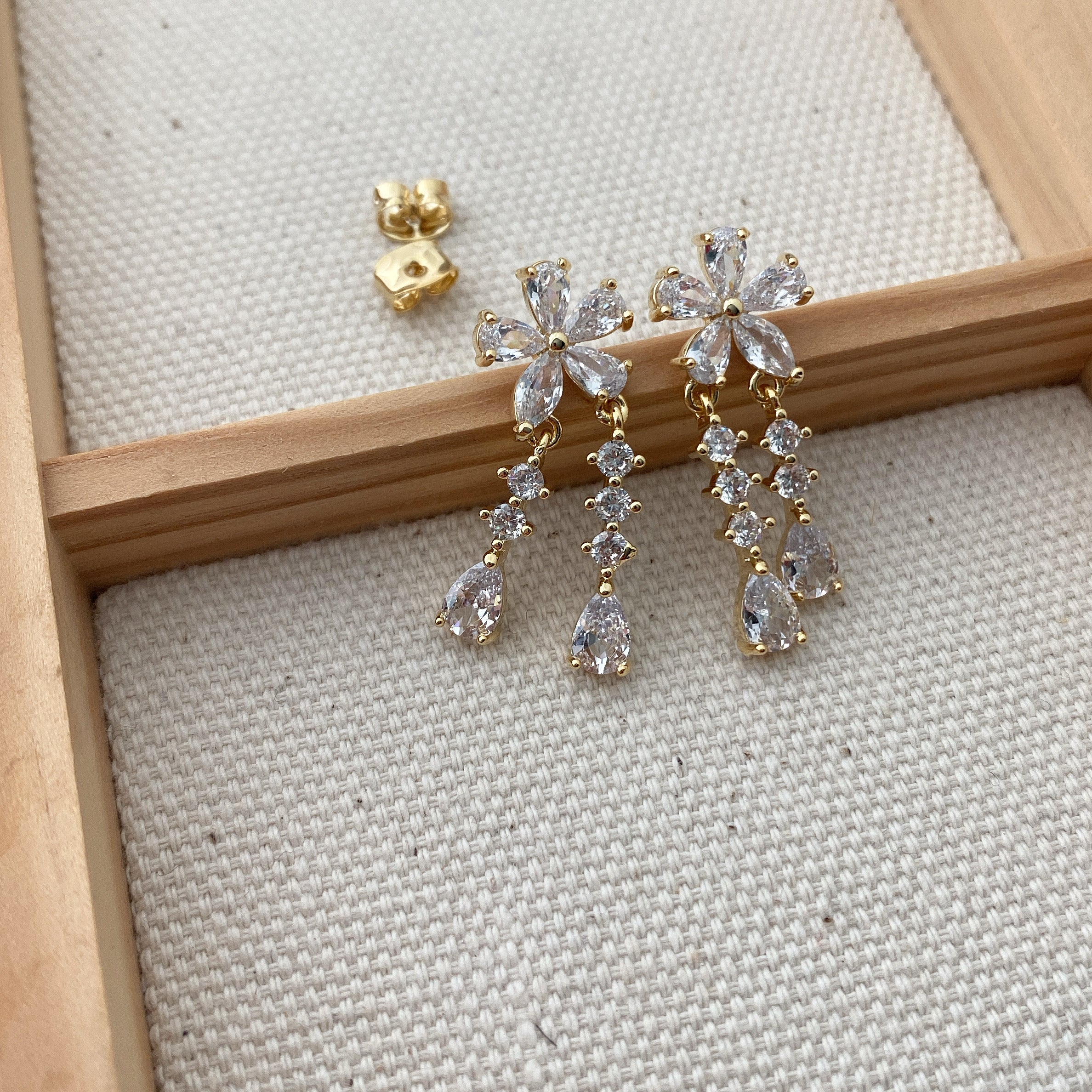 Dripping Bloom Drop Earrings