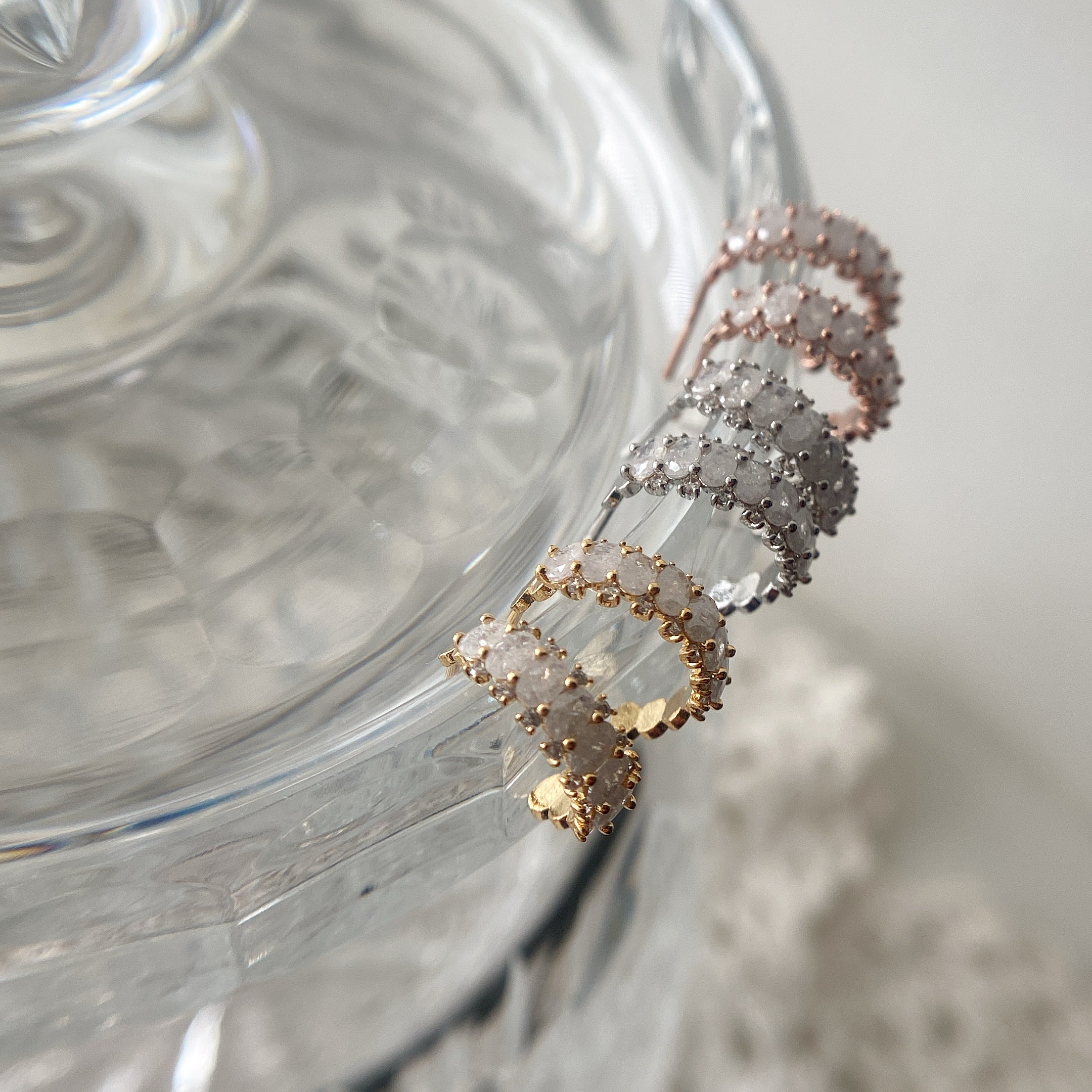 Overlapping Ovals Hoop Earrings