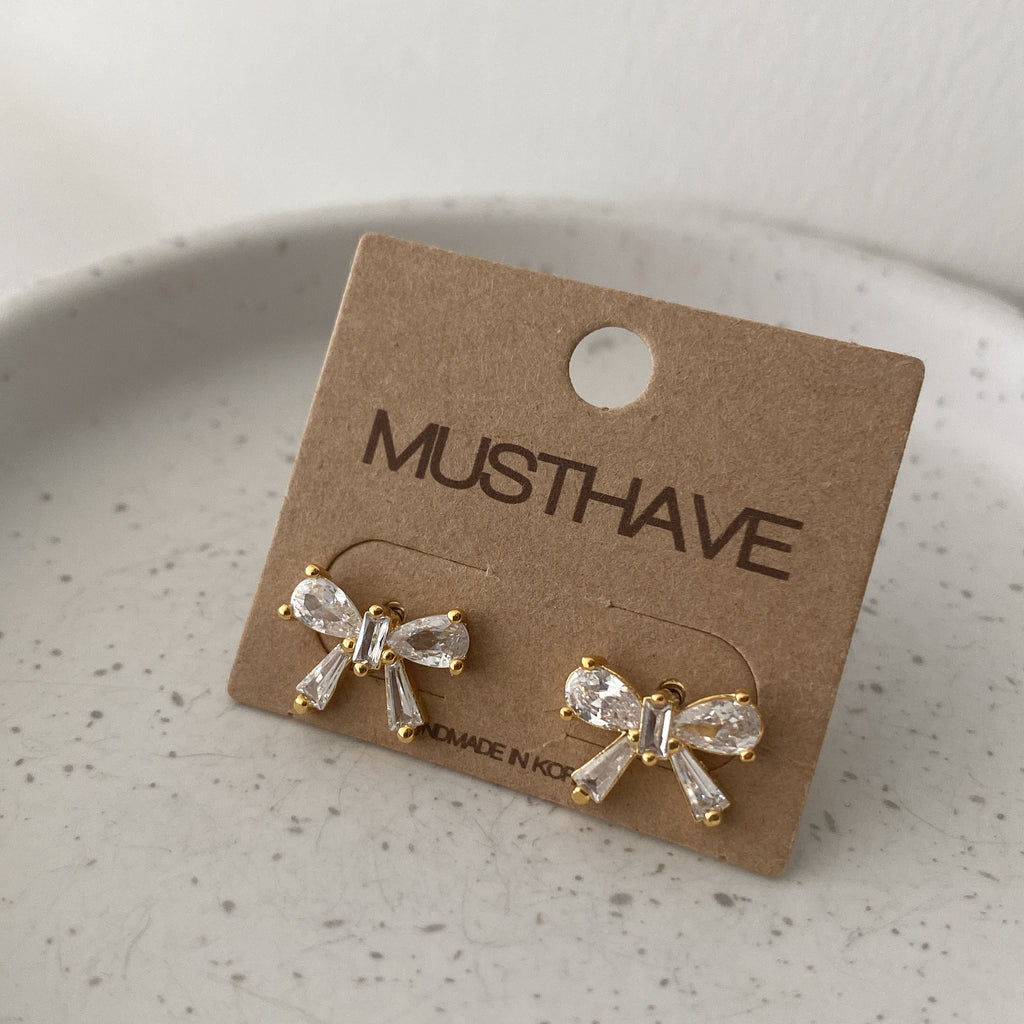 Ribbon Regal Earrings