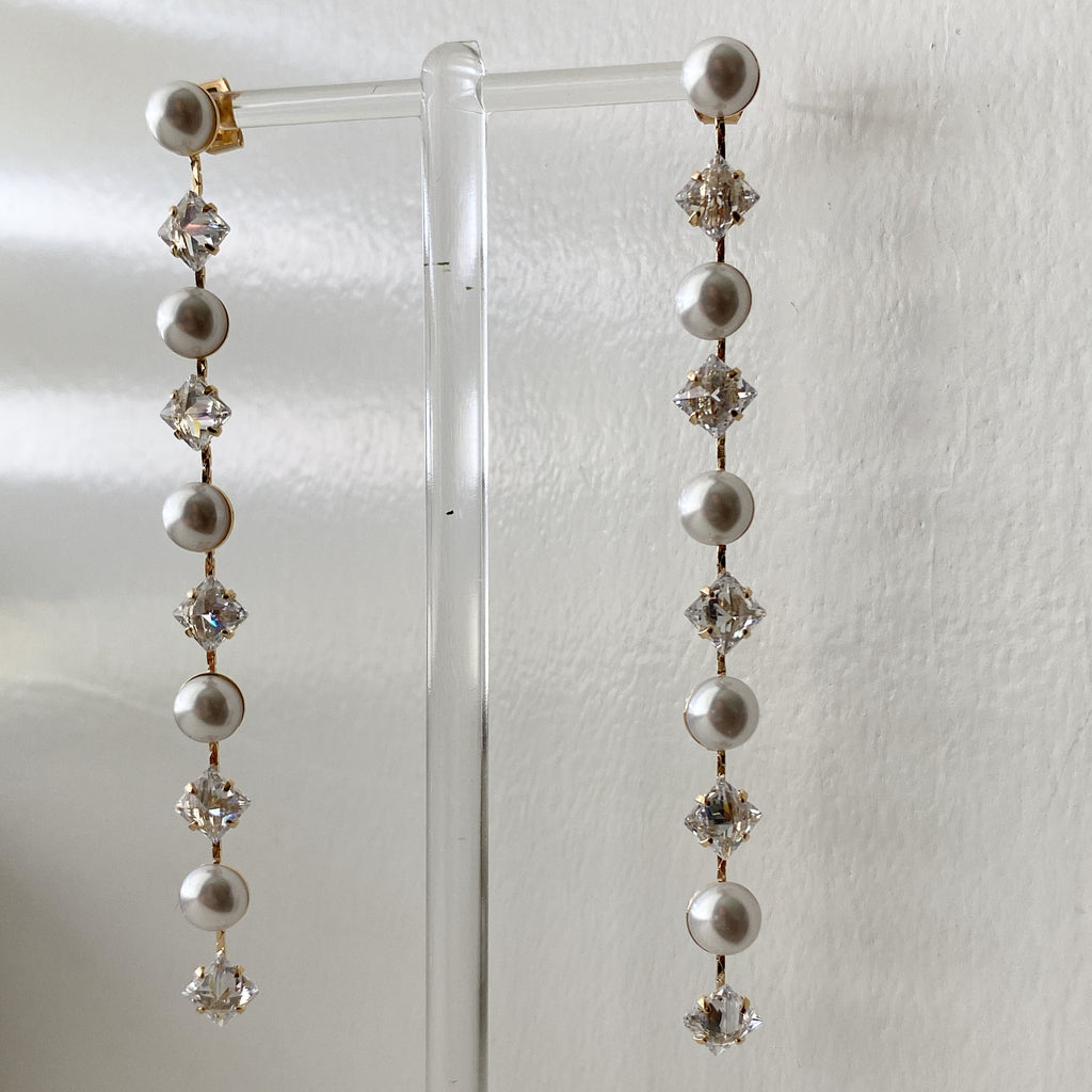 Pearl Linear Drop (Freshwater Pearl) Earrings