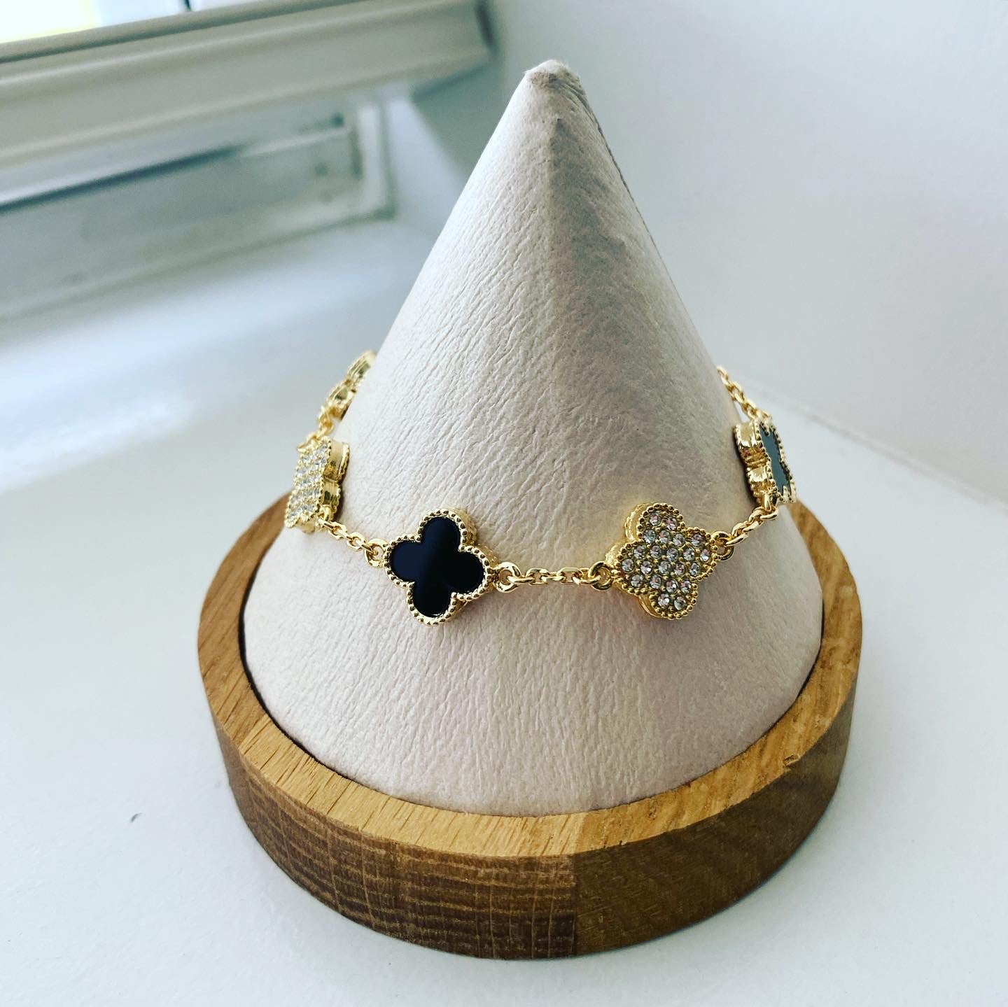 Clover Leaf Pavé Mix Bracelet