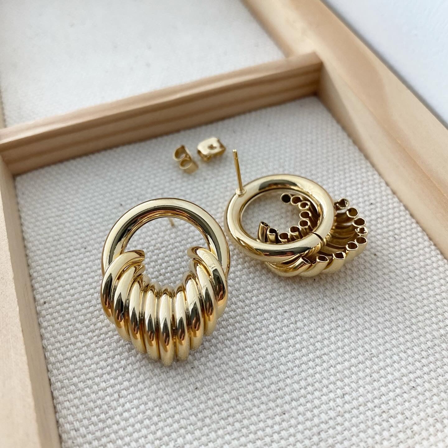 Fluted Round Earrings