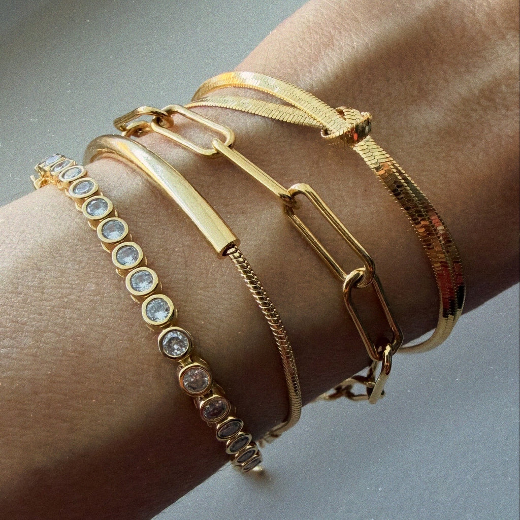Curved Tube Bar Bracelet