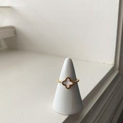 Clover Leaf Ring
