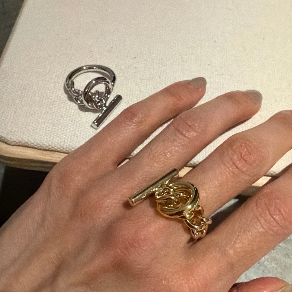 Toggle Ring