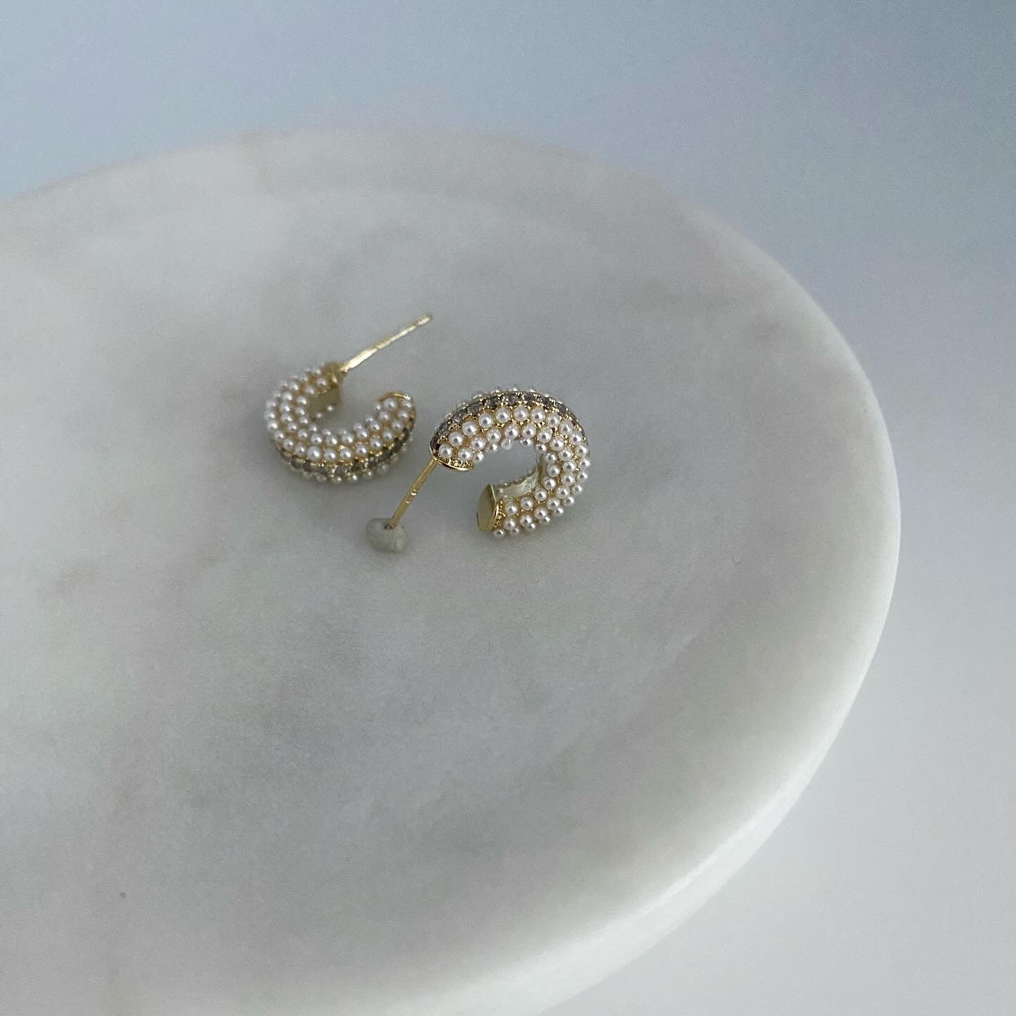 Perfect Pearl Hoop Earrings