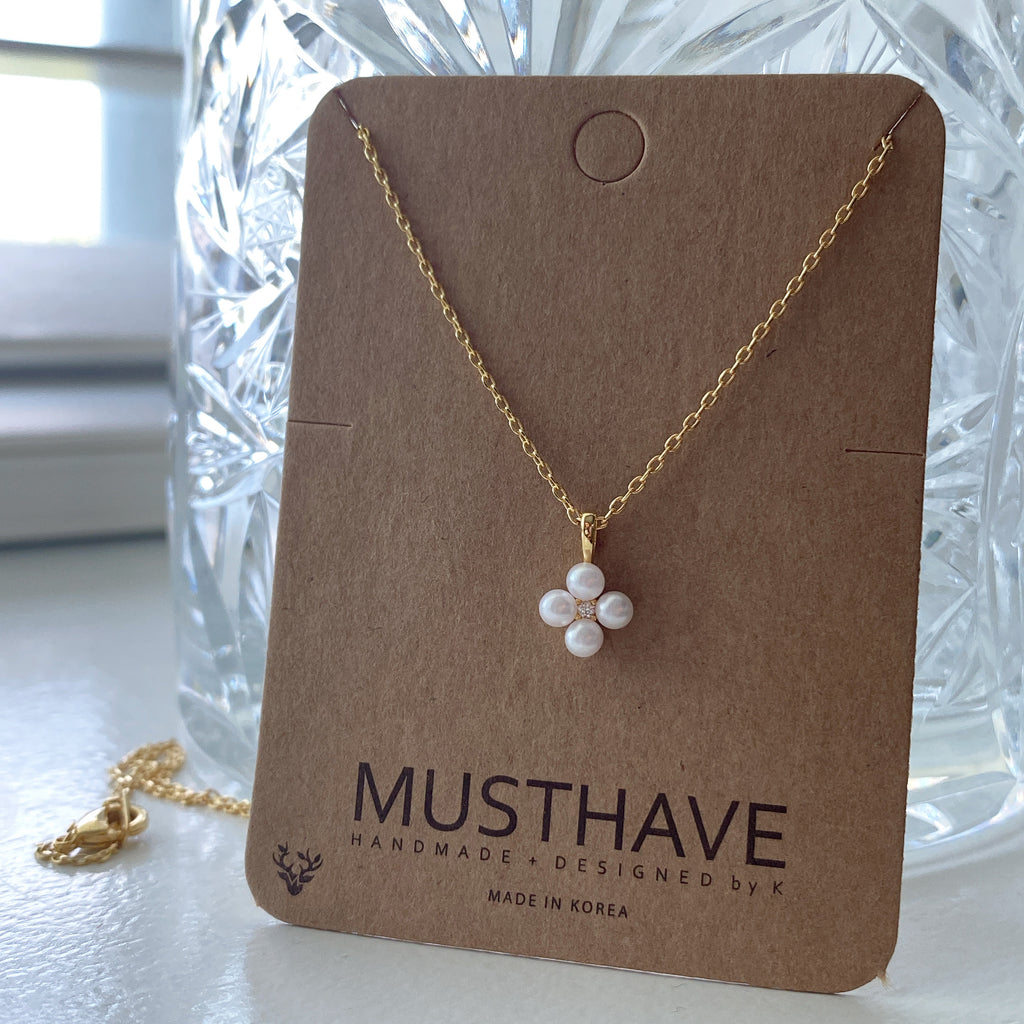 Pearl Flower Blossom Necklace