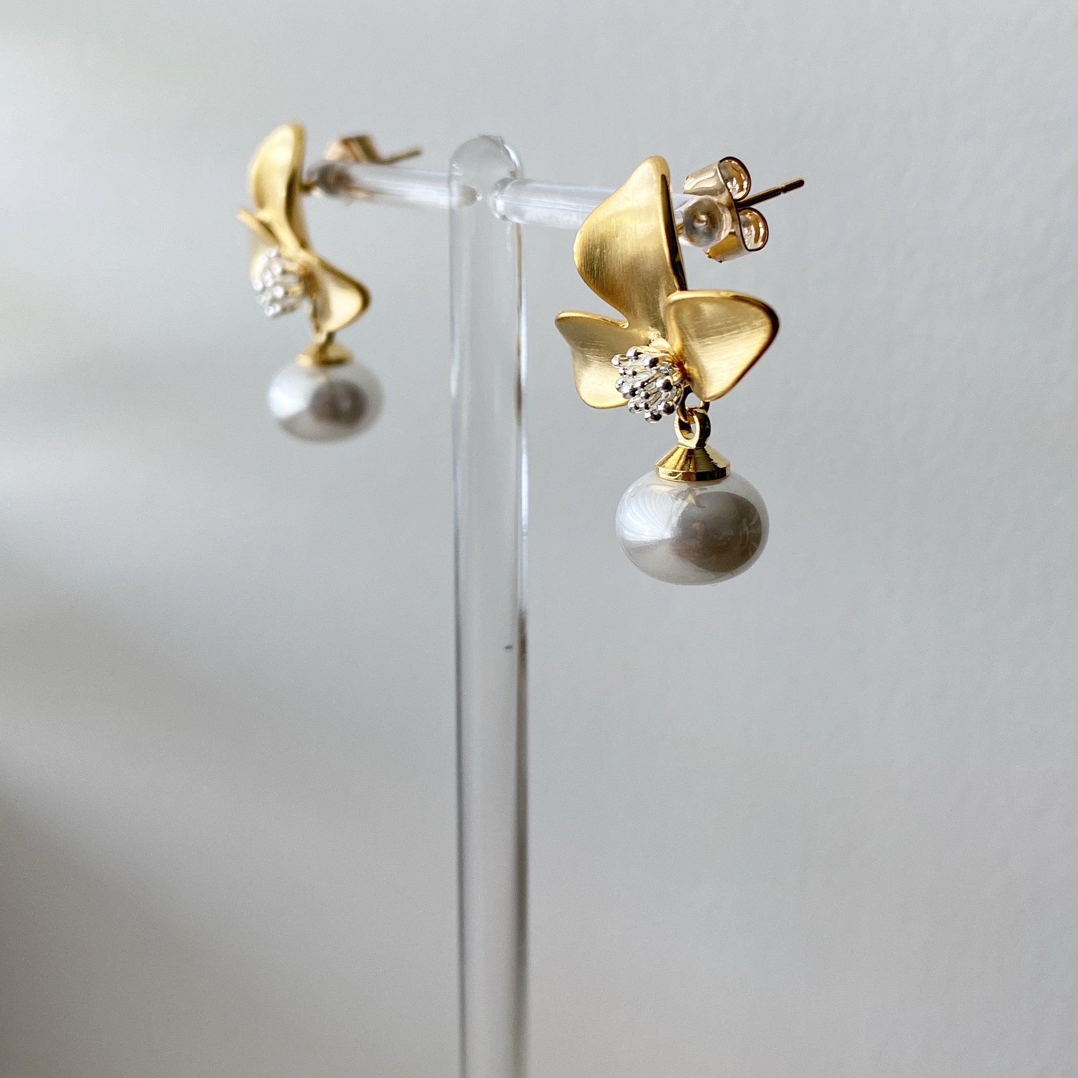 Floral Fancy (Freshwater Pearl) Earrings