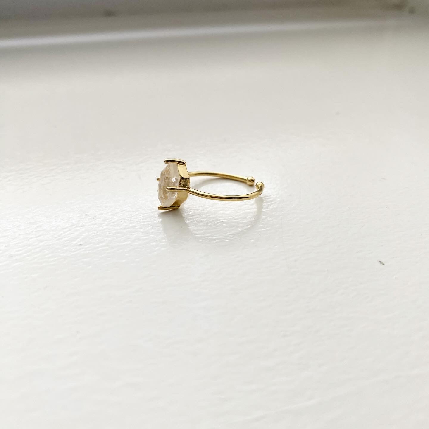Hexagon (Cracked Cubic) Alabaster Ring