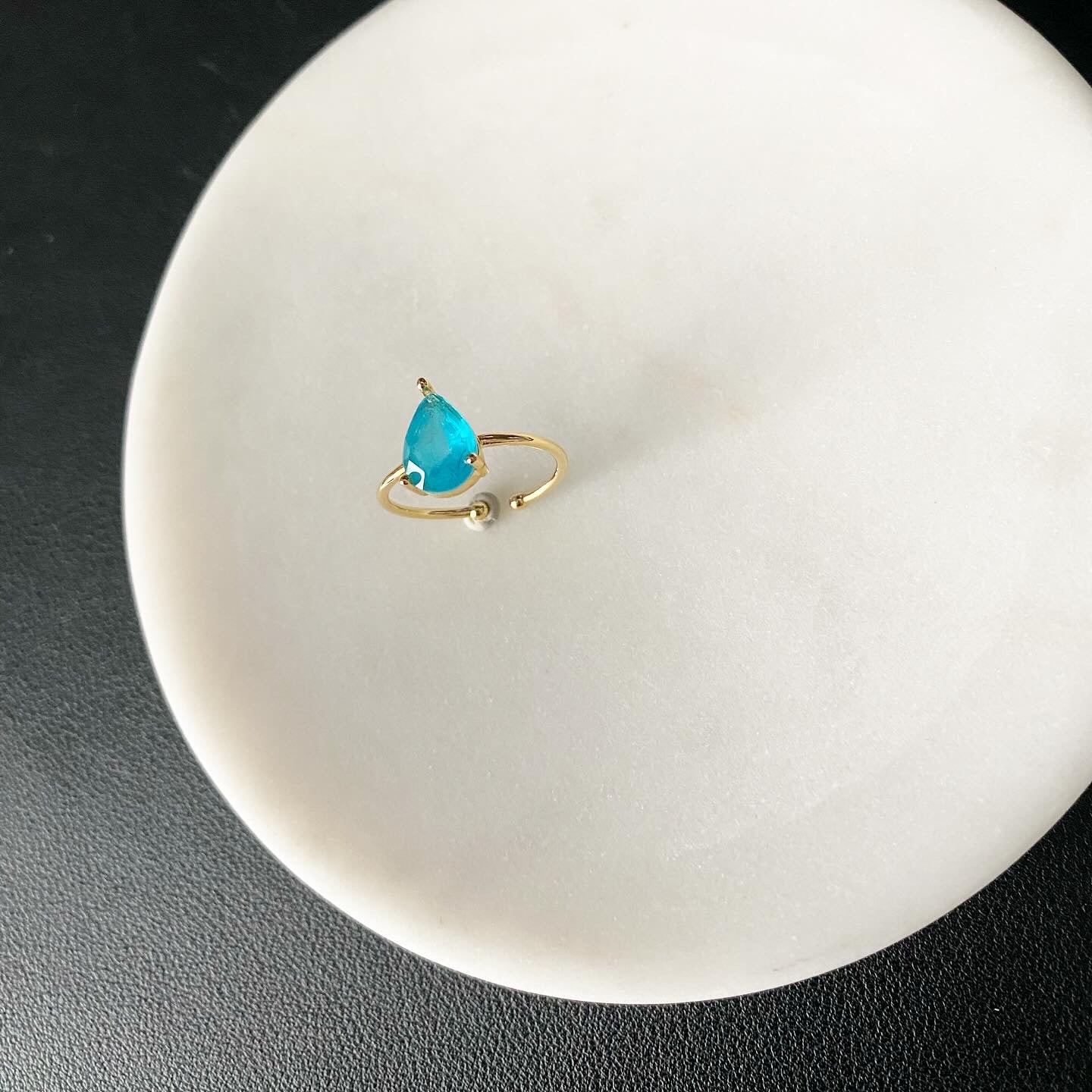 Teardrop (Cracked Cubic) Breezy Blue Ring