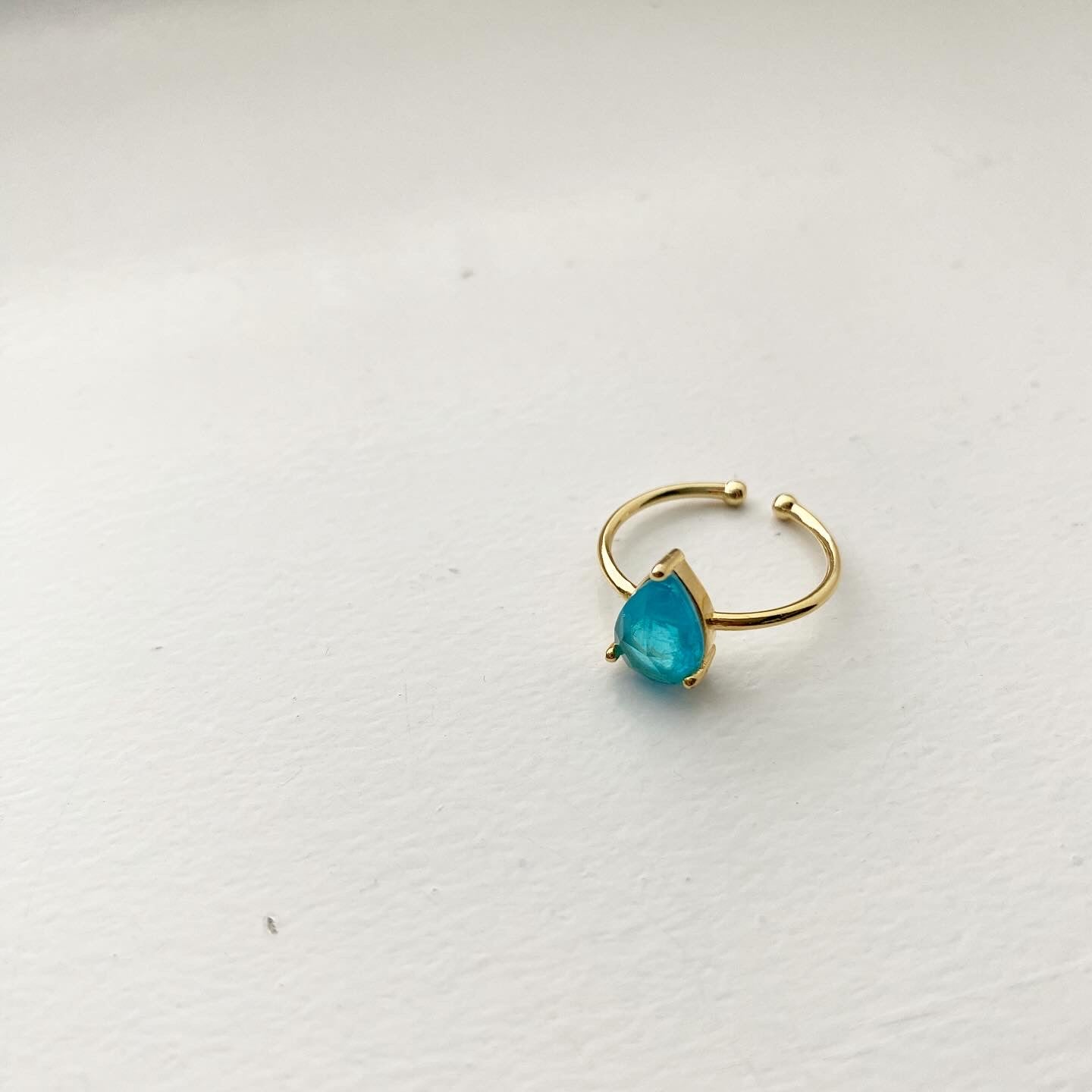 Teardrop (Cracked Cubic) Breezy Blue Ring