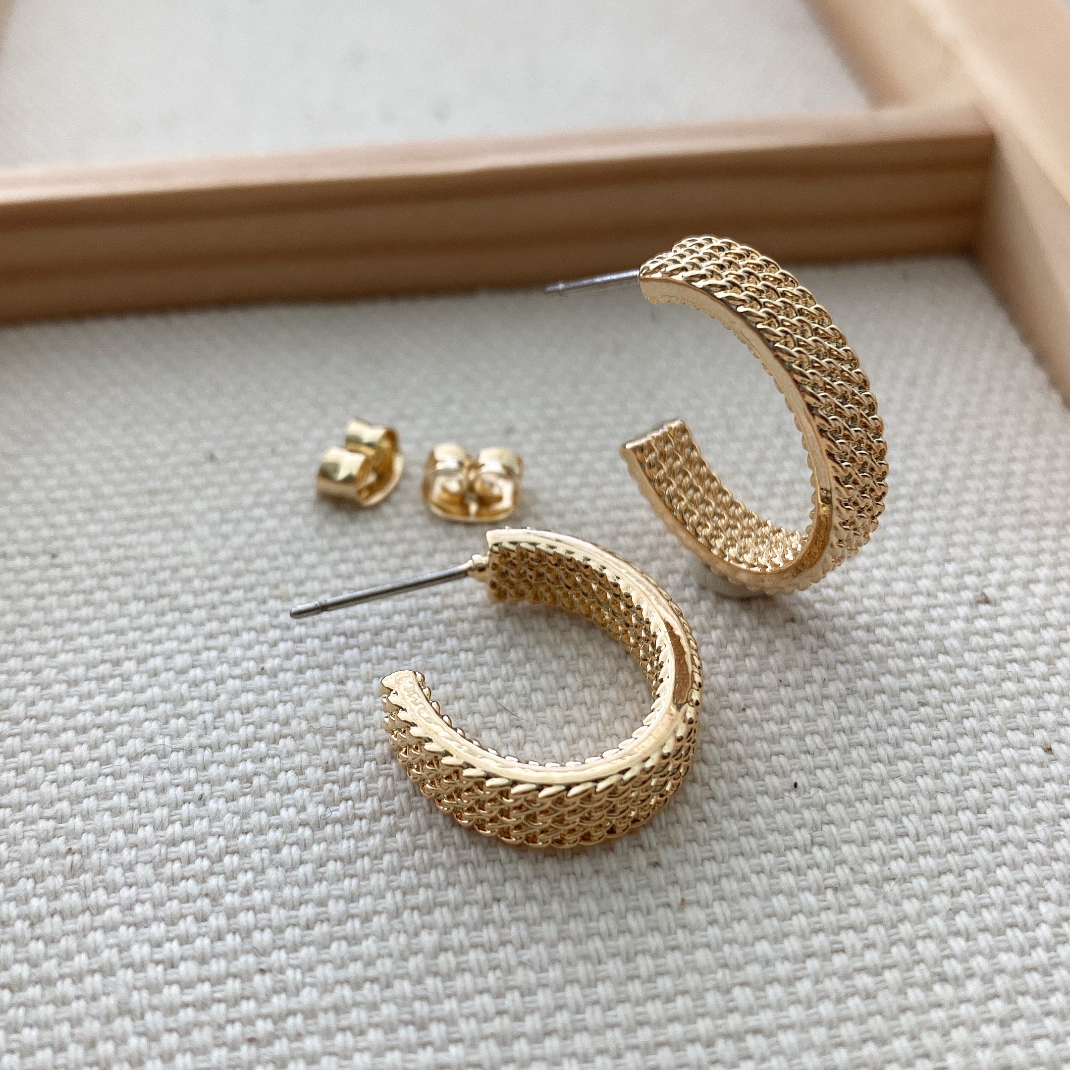 Versa Hoop Earrings
