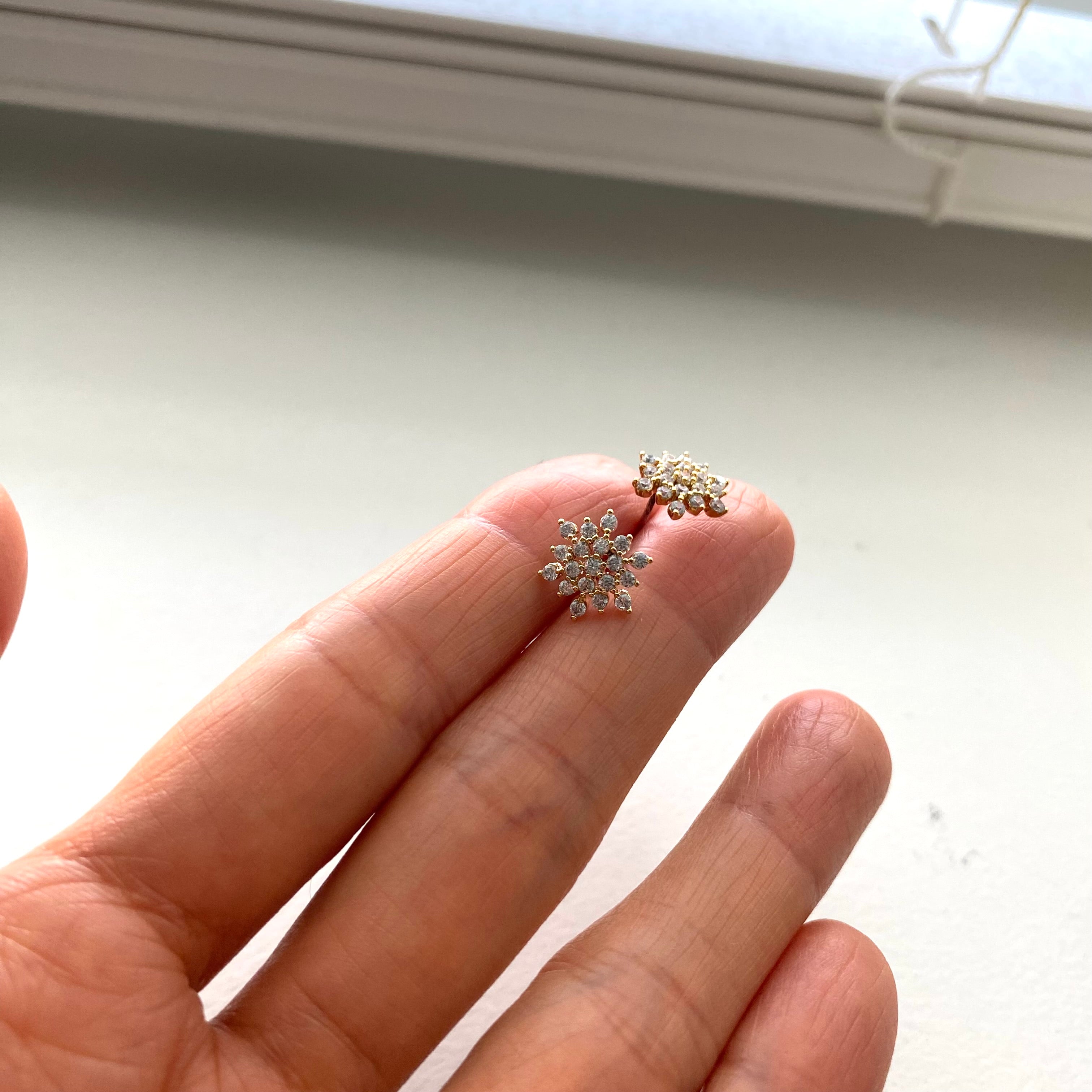 Snowflake Sparkle Earrings