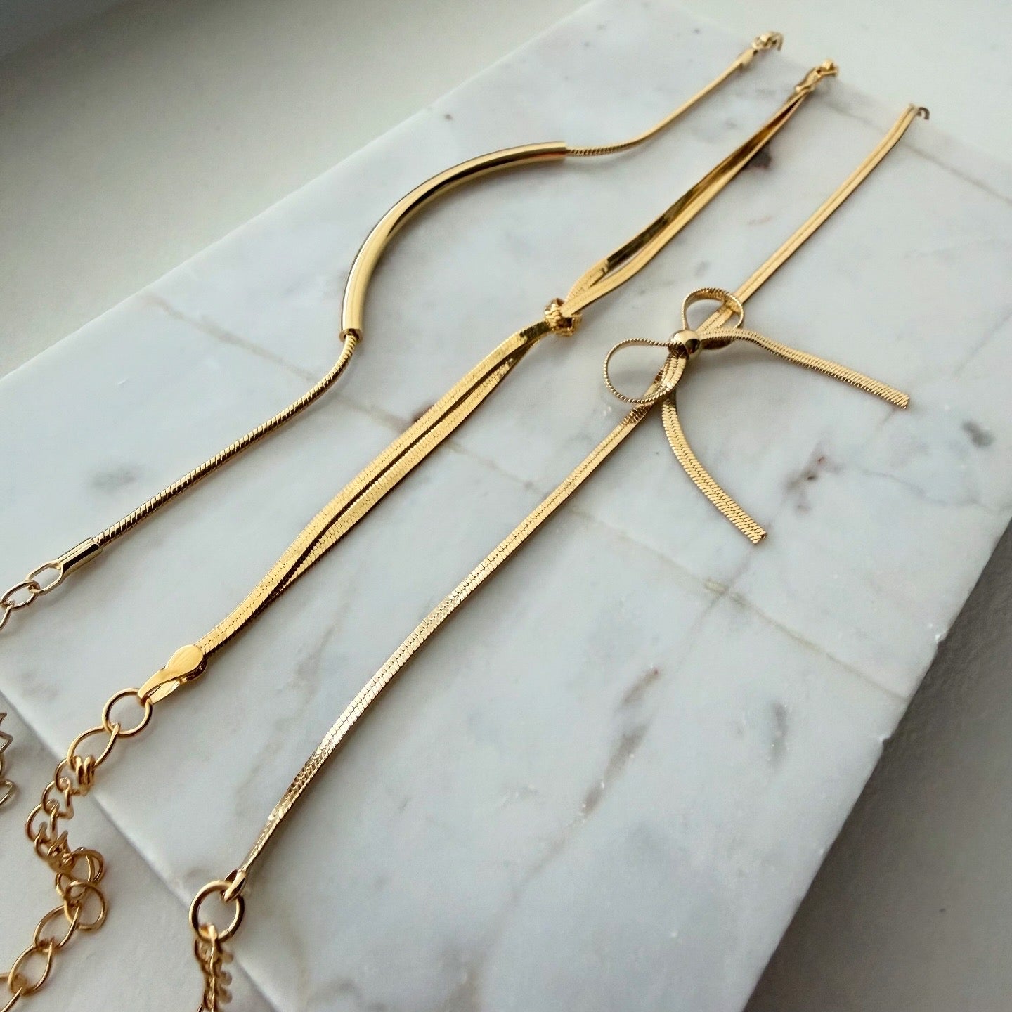 Curved Tube Bar Bracelet