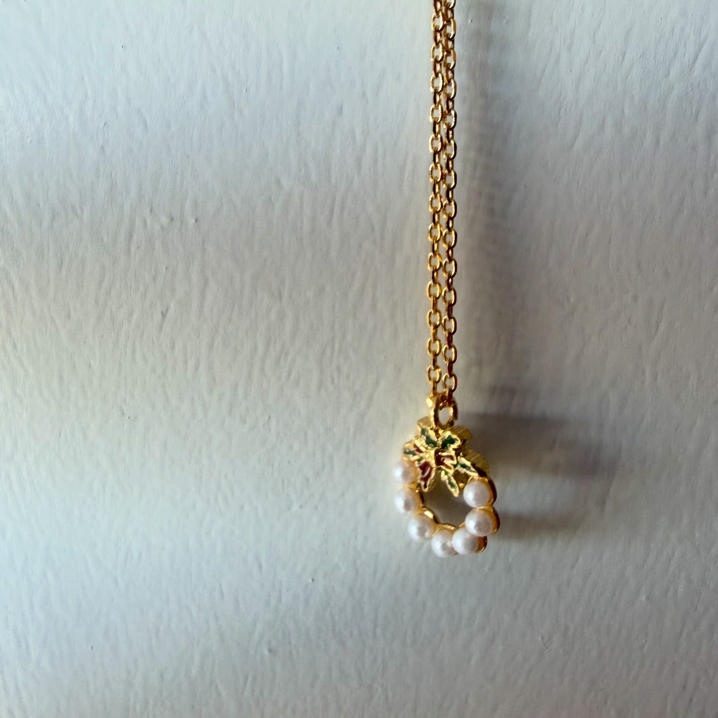 Holiday Wreath Necklace