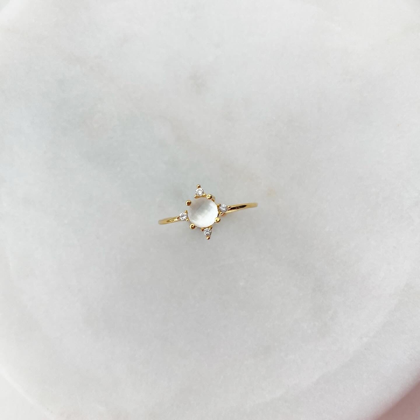 Glimmer (MOP) Ring
