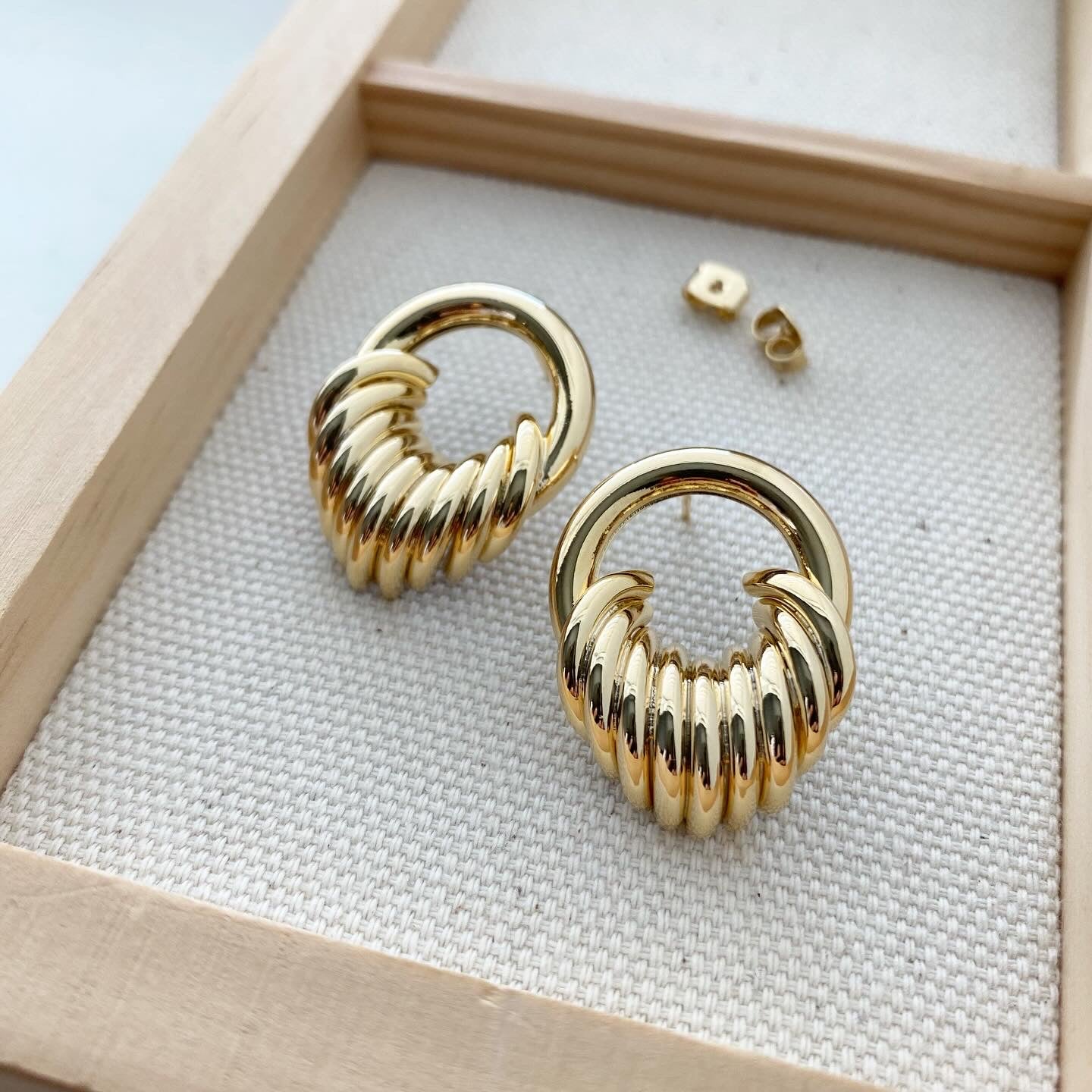 Fluted Round Earrings
