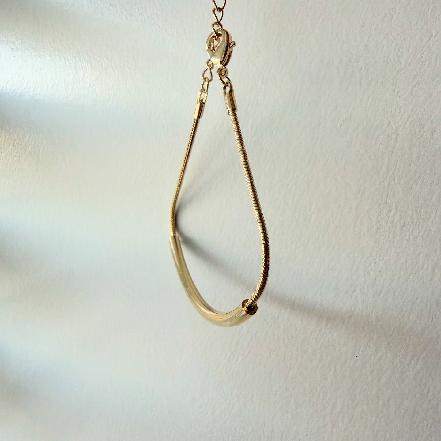 Curved Tube Bar Bracelet