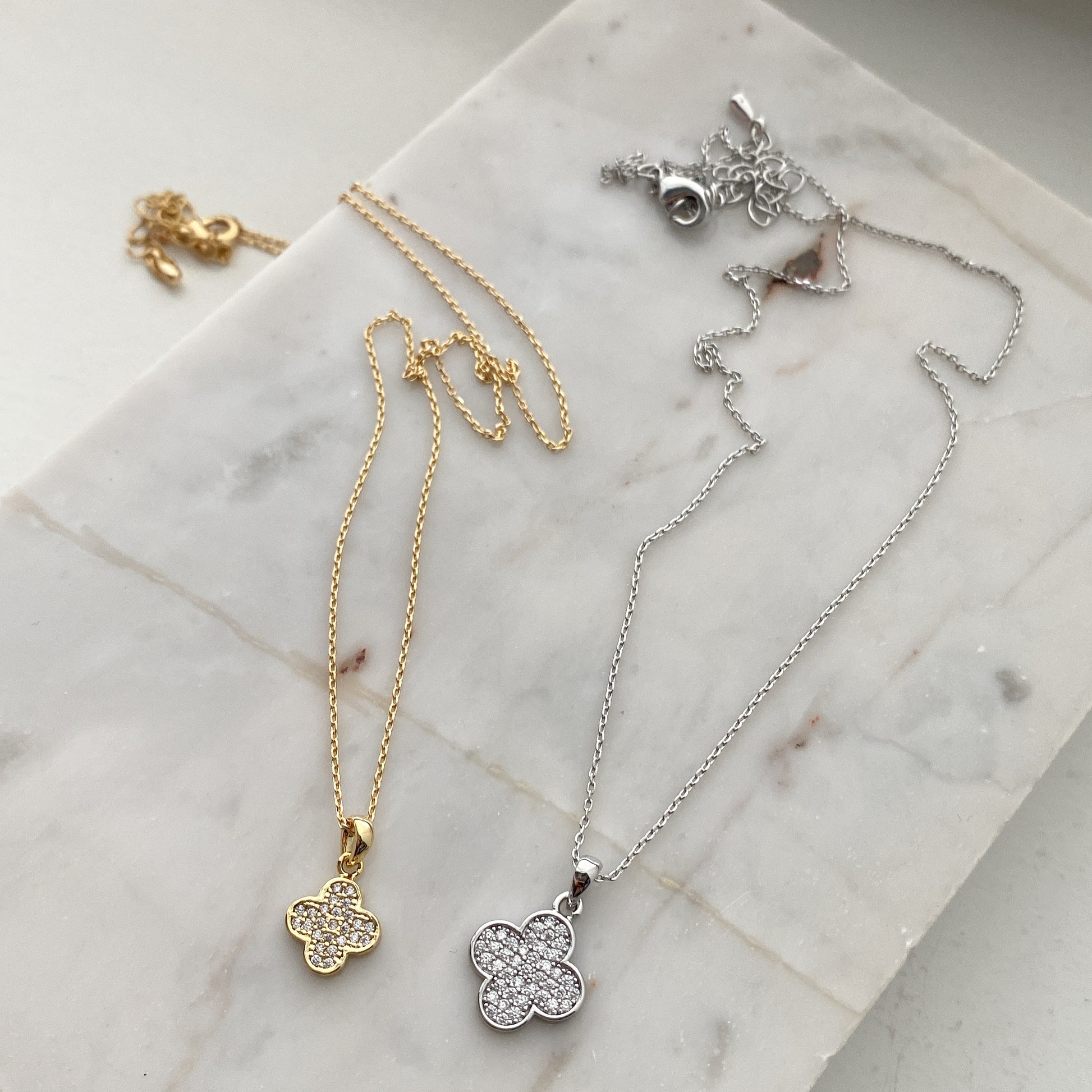 Pavé All-Around Clover Leaf Necklace