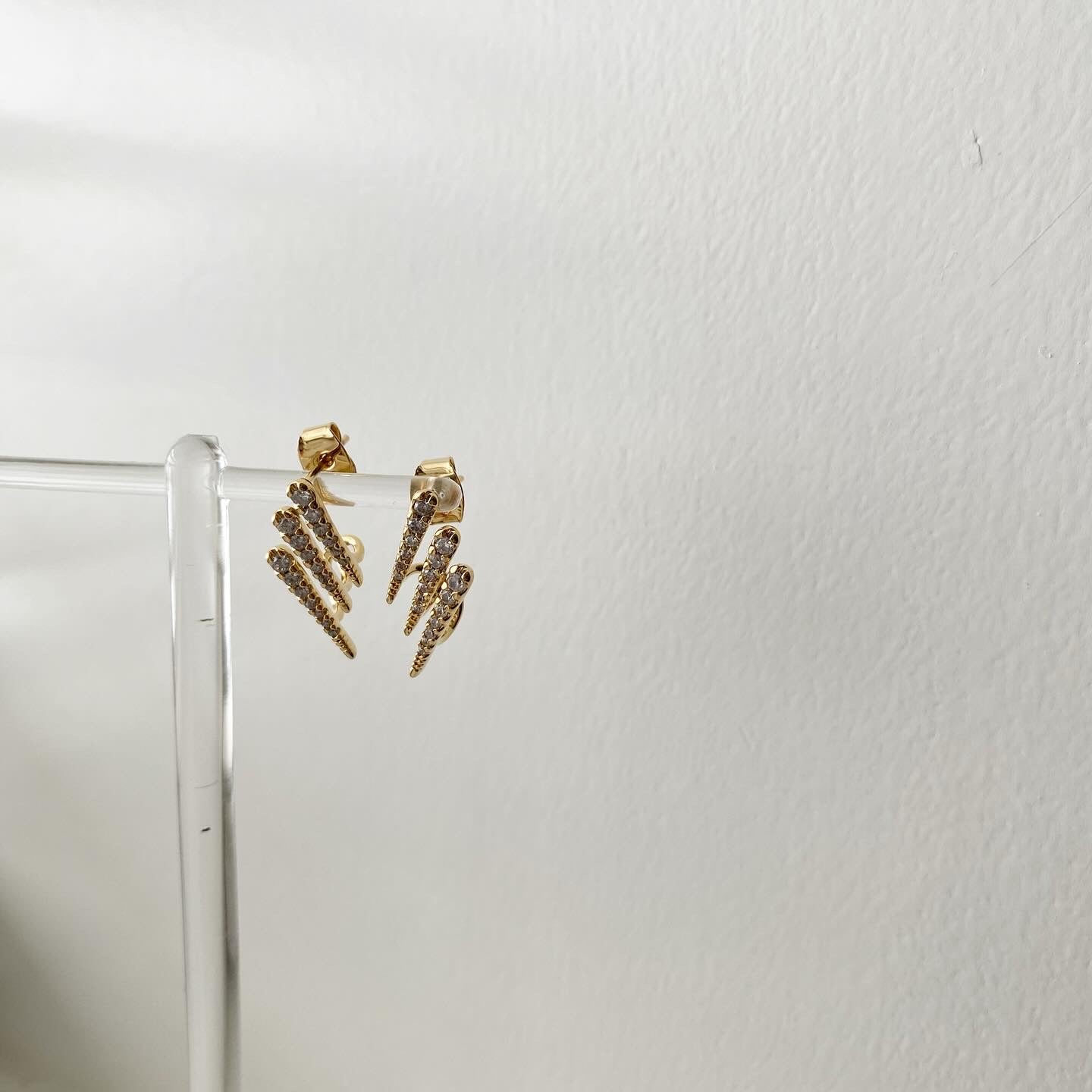 Pointer Earrings