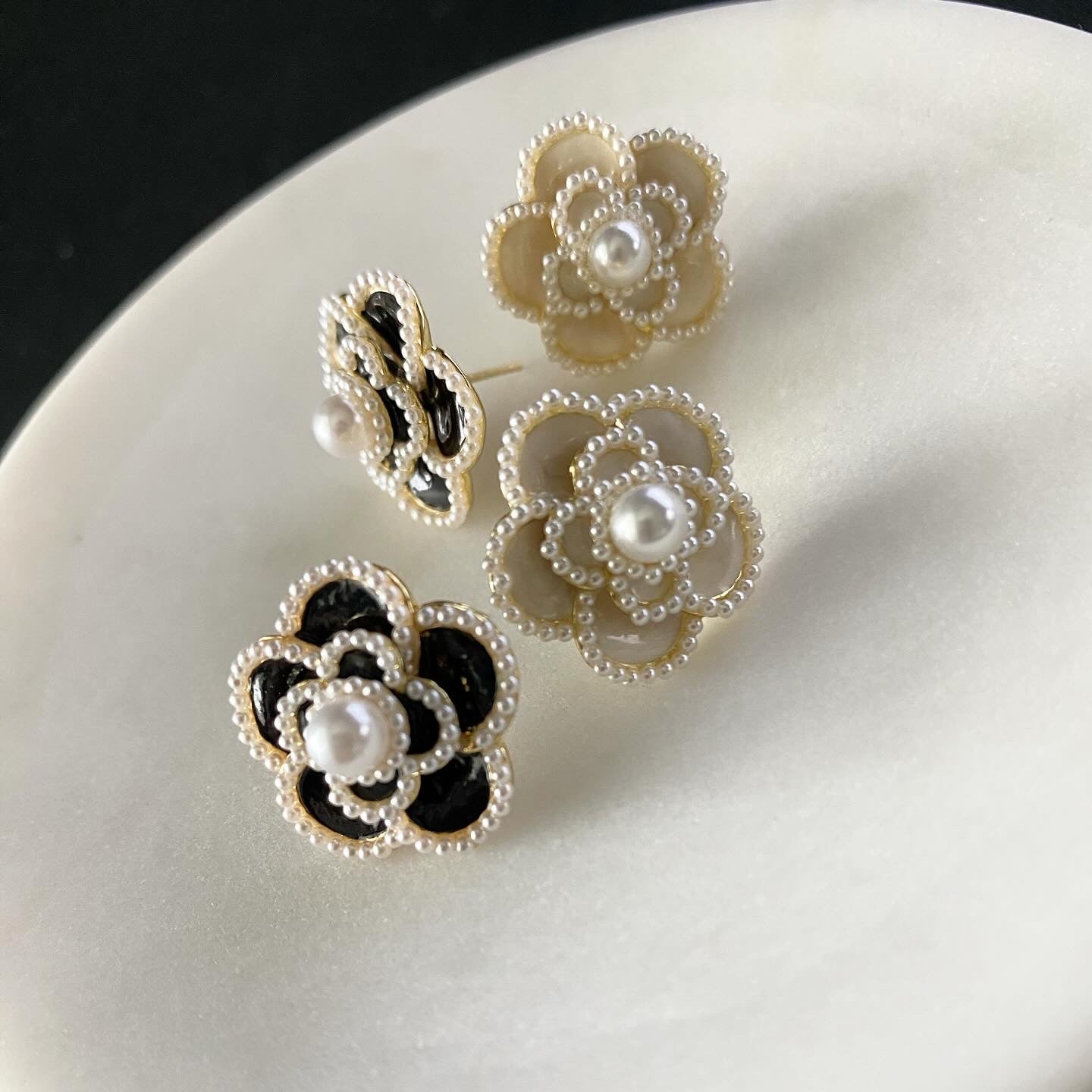 Flower Pearl Vintage Earrings