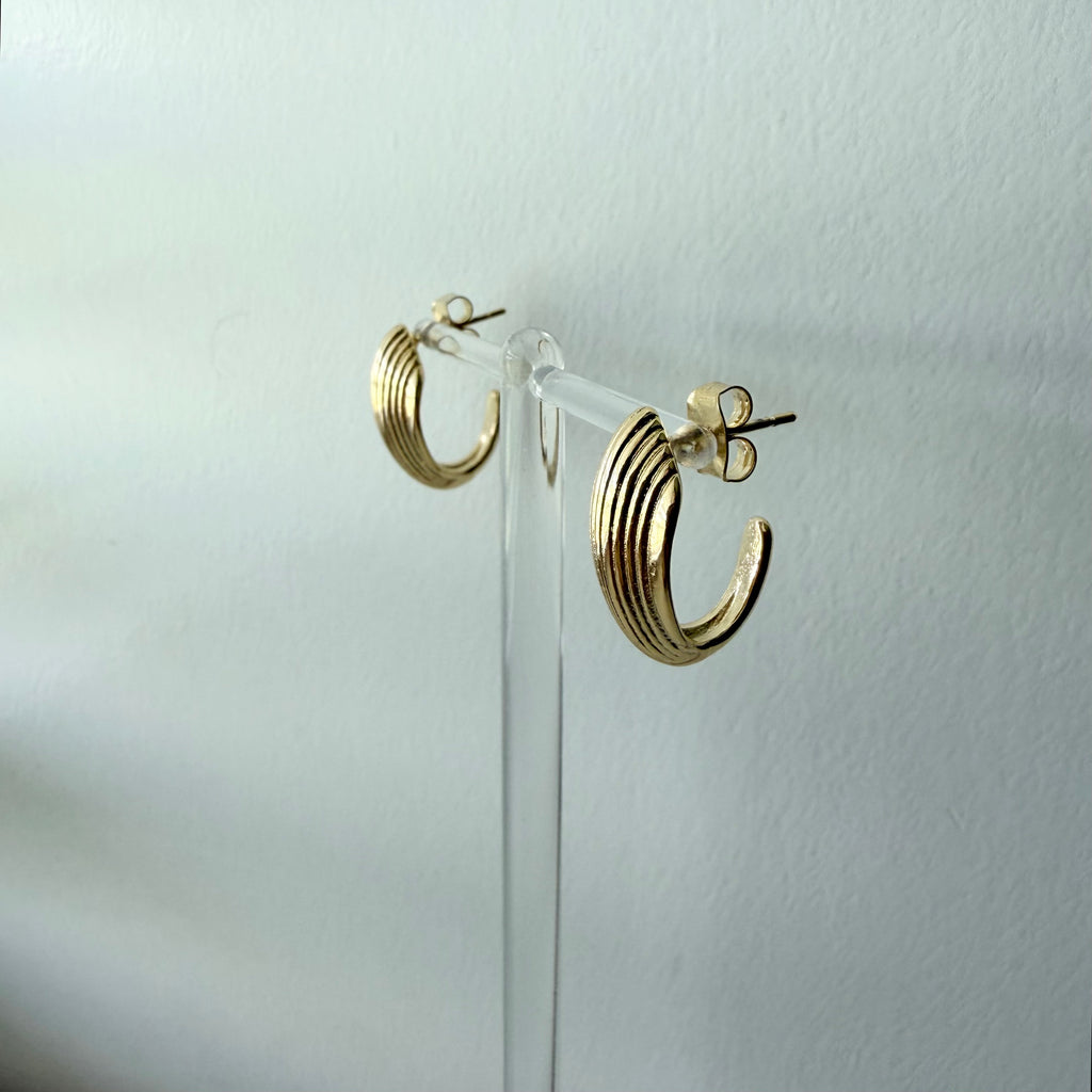 Ribbed Teardrop Hoop Earrings