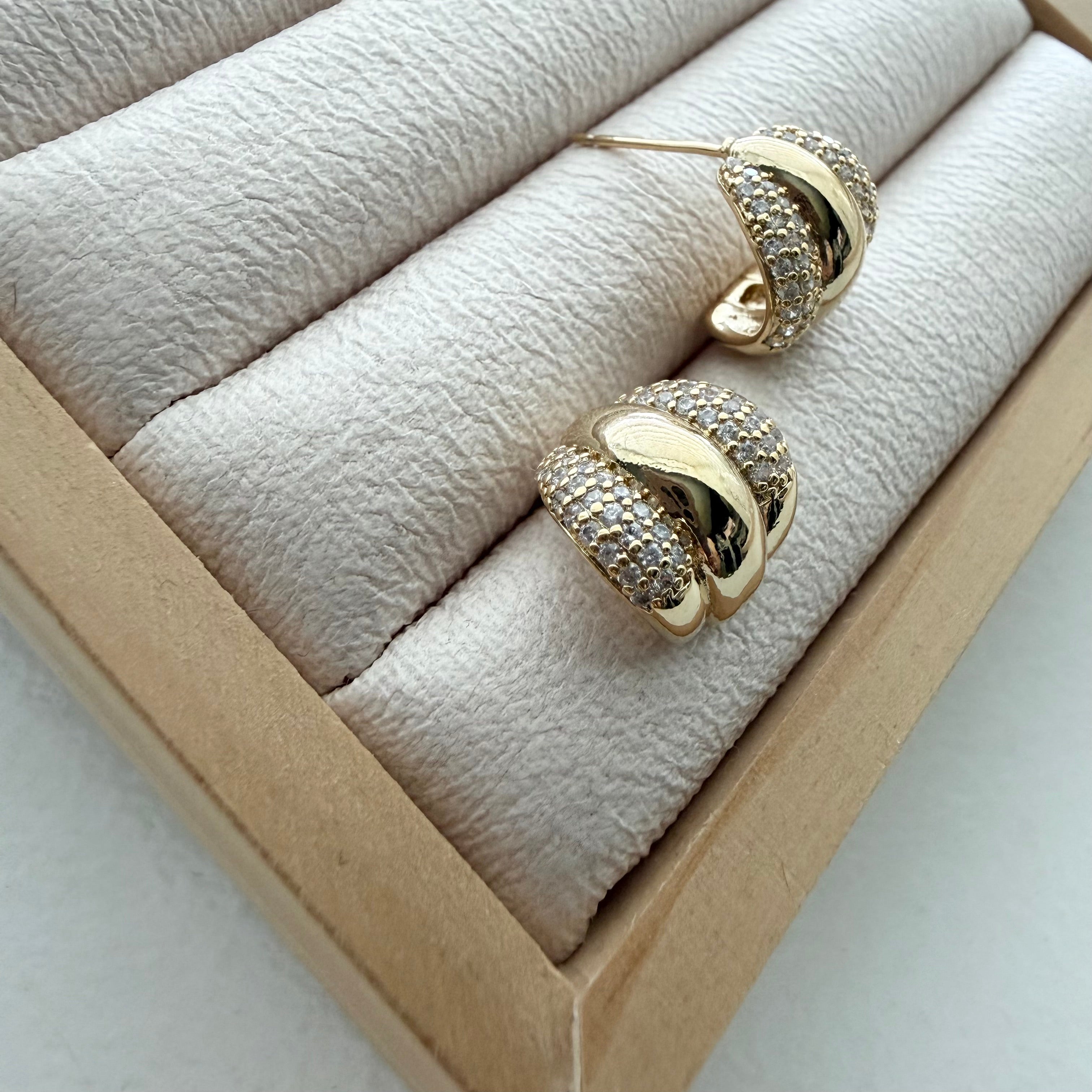 It Girl Trio Earrings