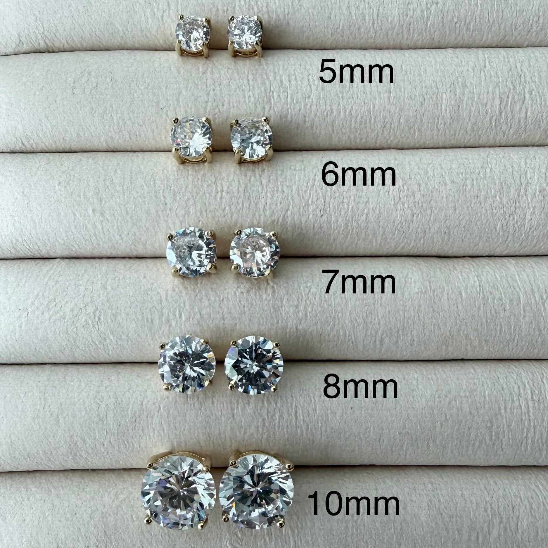 Round Cubic Zirconia Stud Earrings