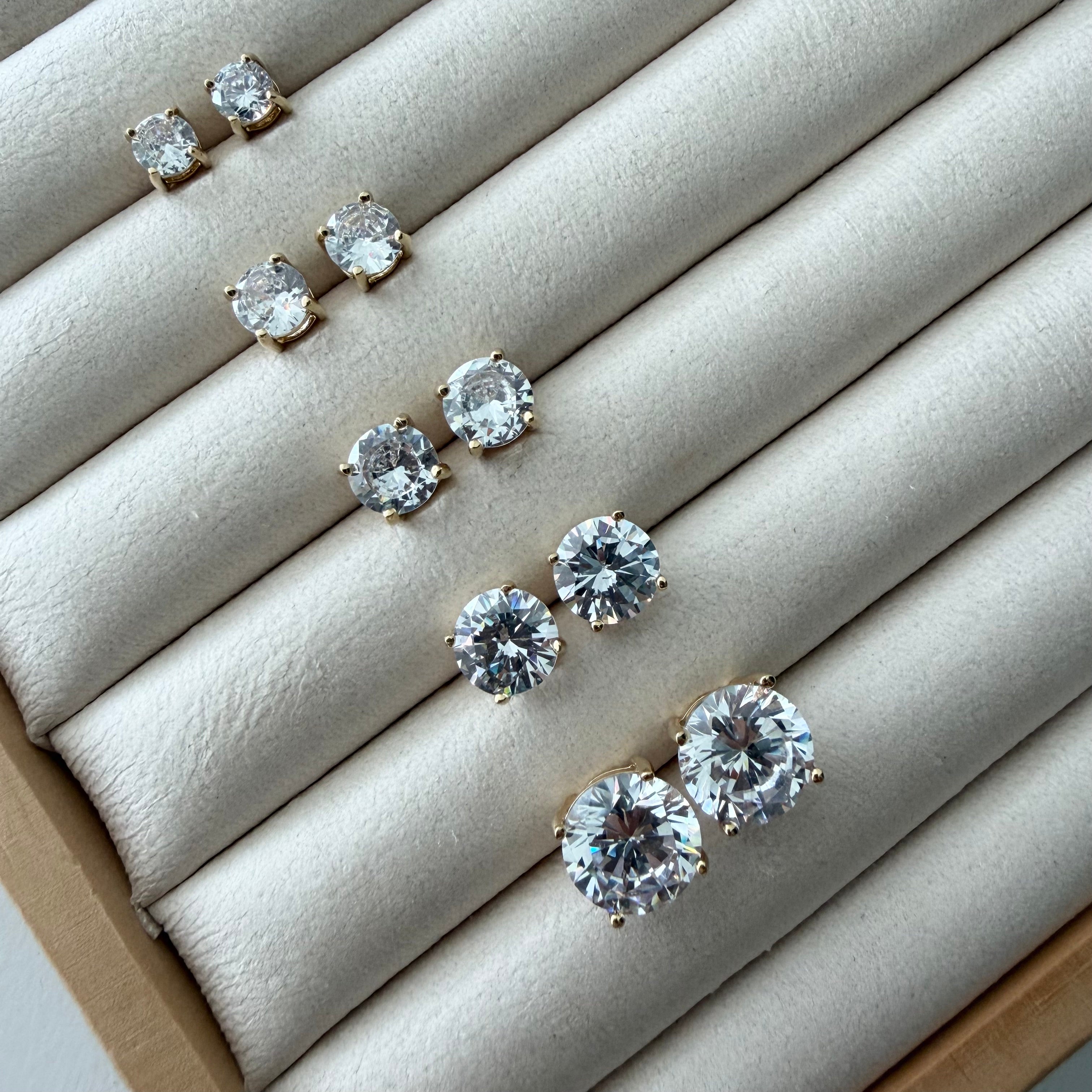 Round Cubic Zirconia Stud Earrings