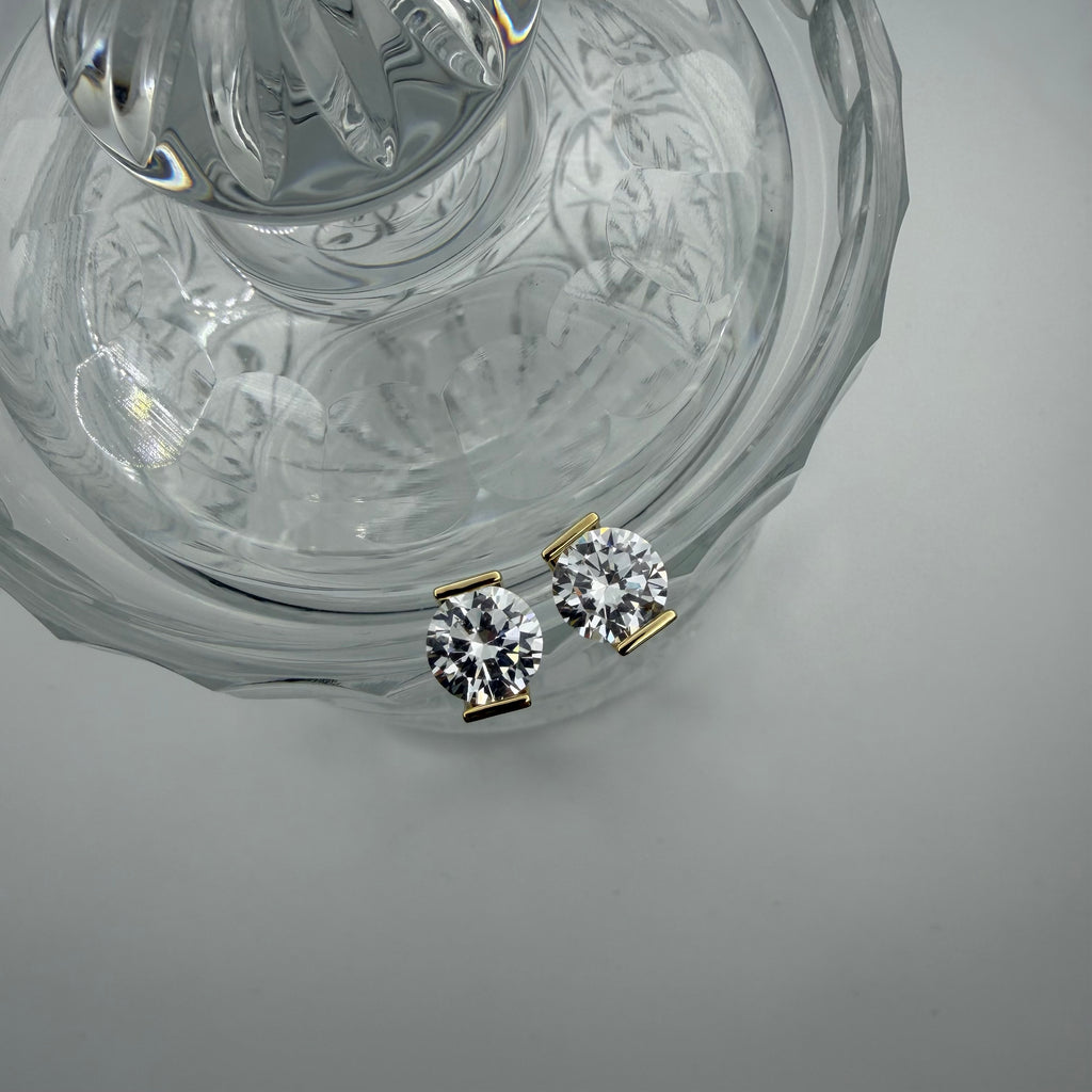 Cubic Zirconia Swaddle Stud Earrings 10mm