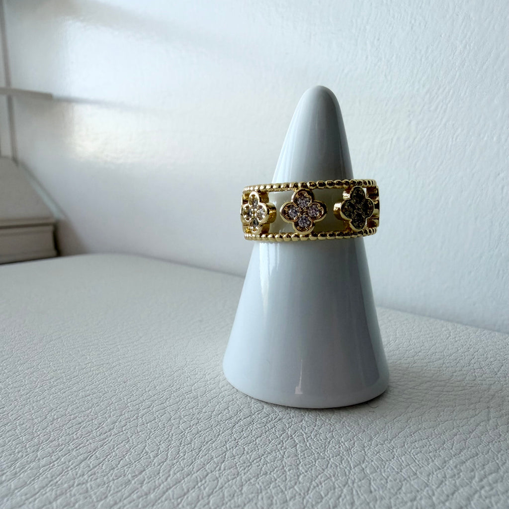 Beaded Edge Clover Ring