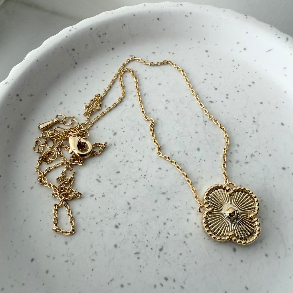 Fluted Clover Necklace