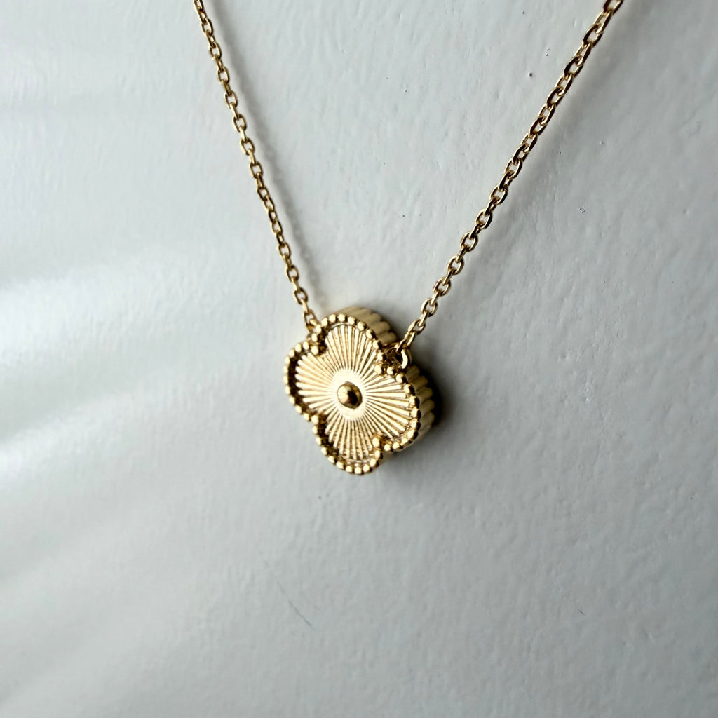 Fluted Clover Necklace