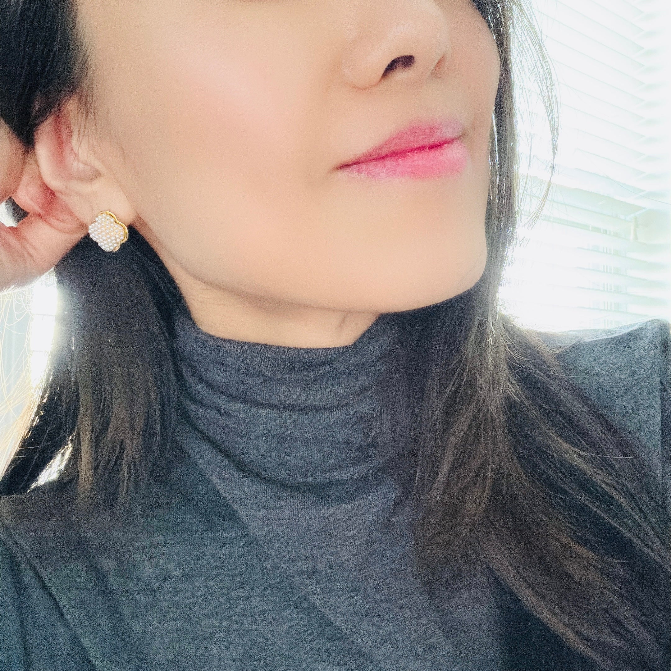 Clover Pearl Puff Earrings