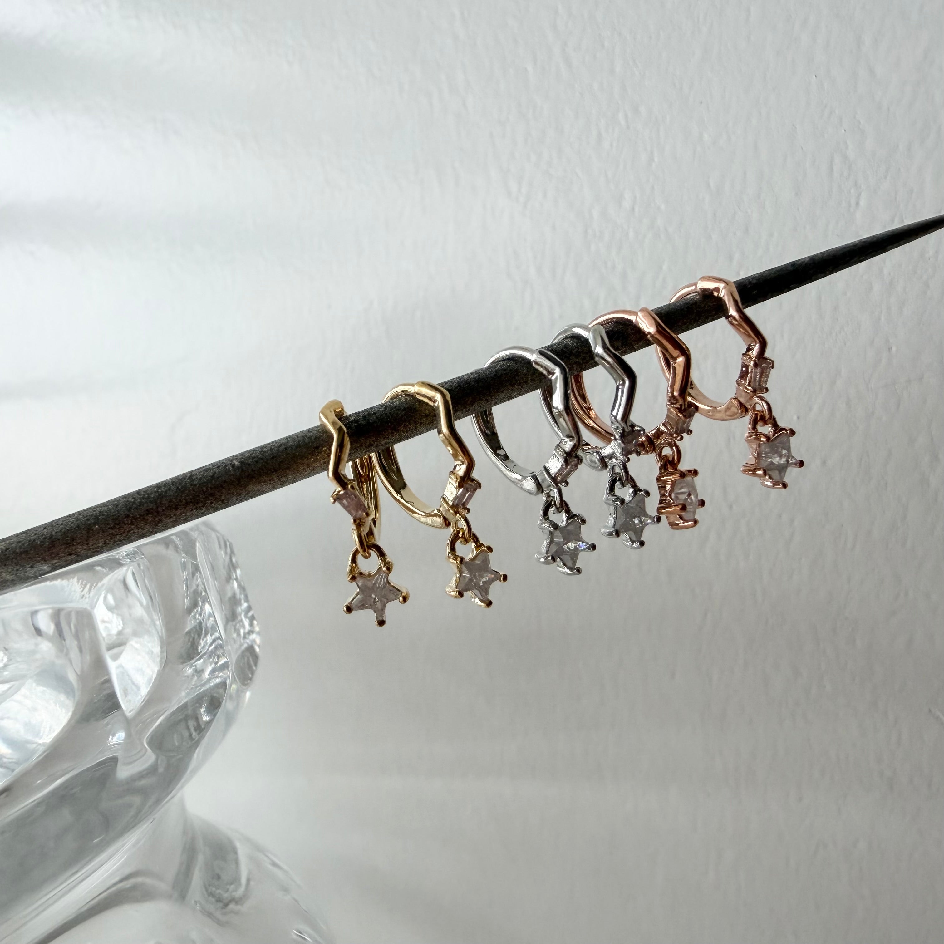 Huggie Hoop Earrings: Zig Zag Star