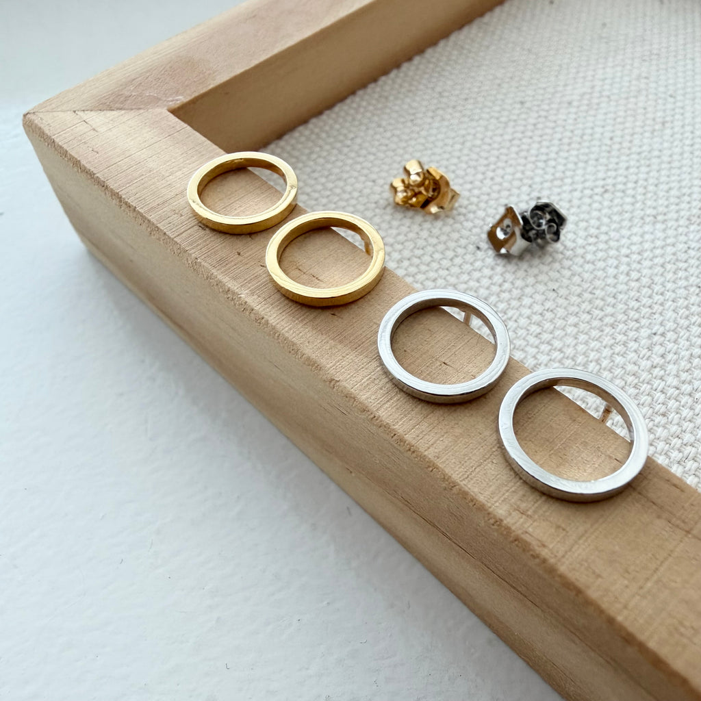 Shiny Open Circle Earrings