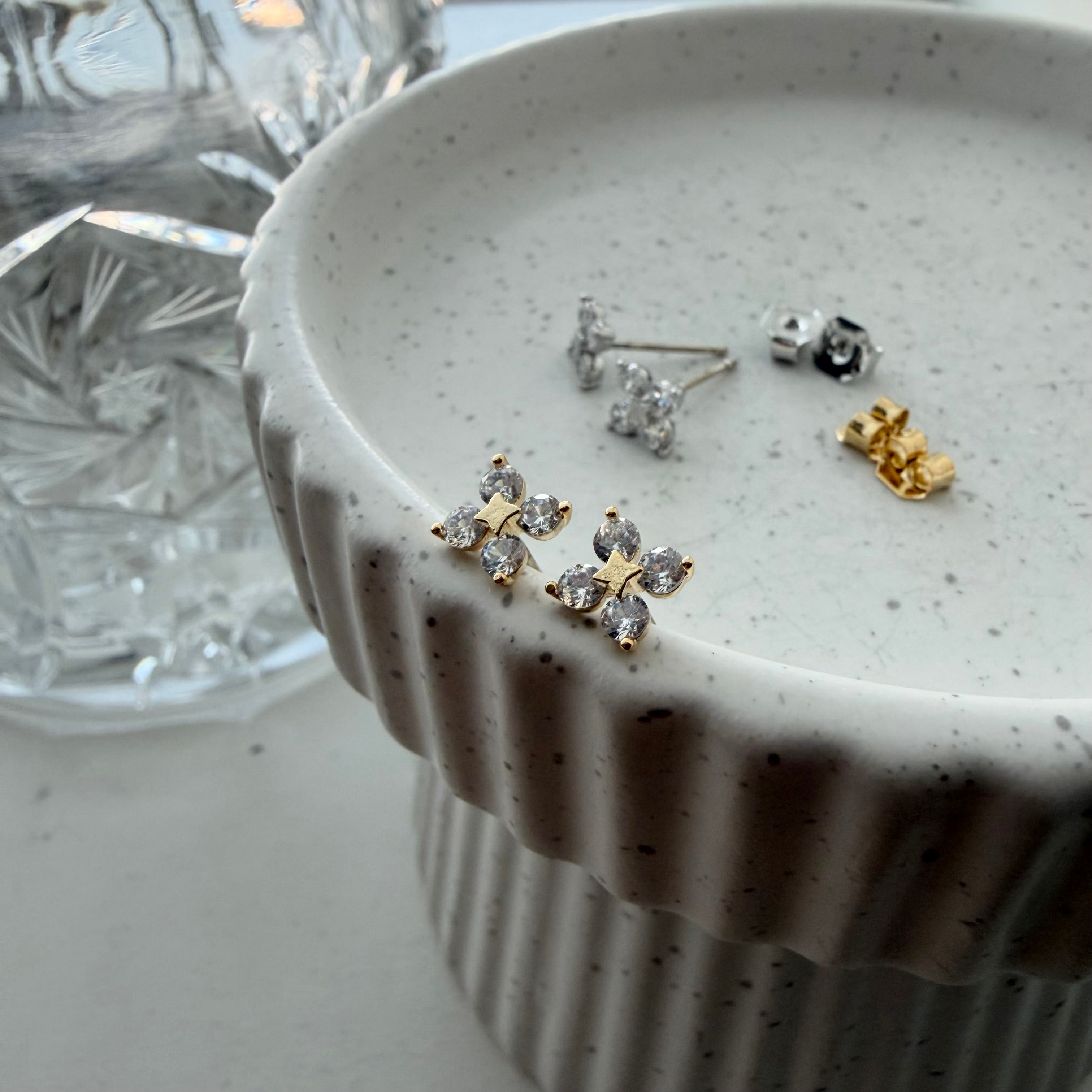 Floret Teeny Earrings