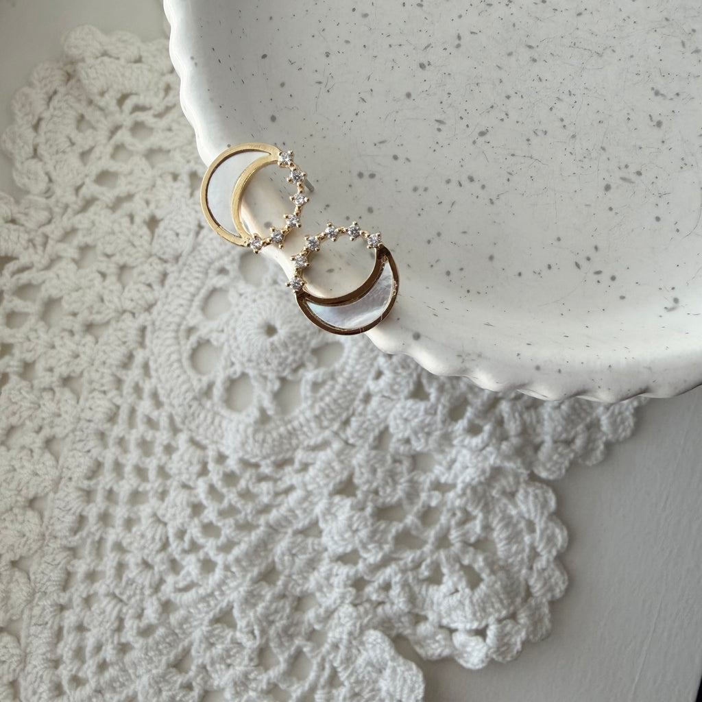Moon MOP Earrings