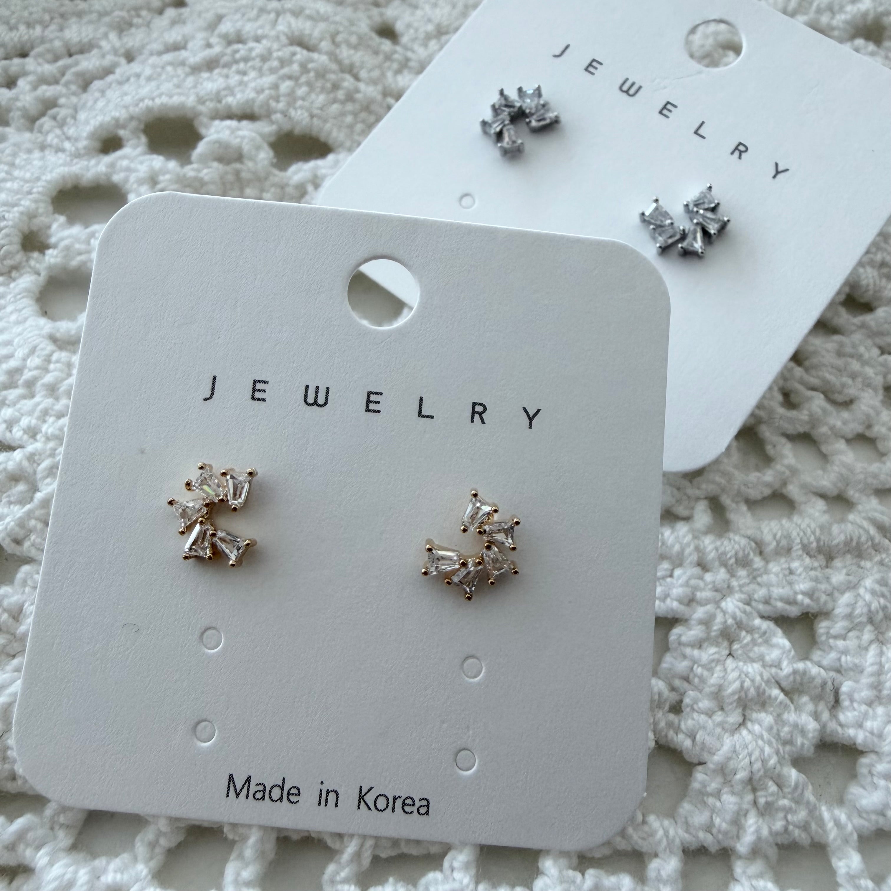 Arch Tapered Baguette Teeny Earrings