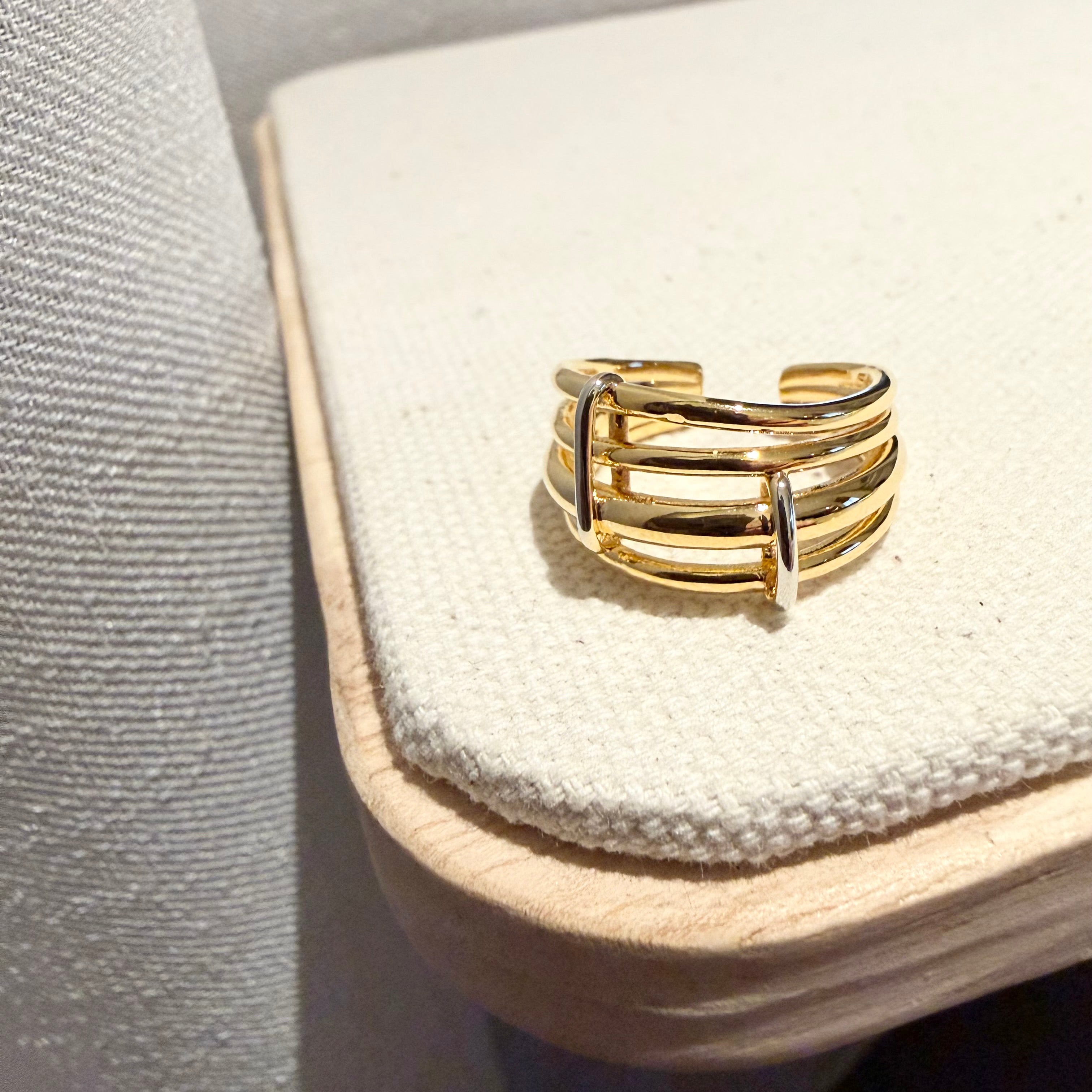 Tubular Layered Ring