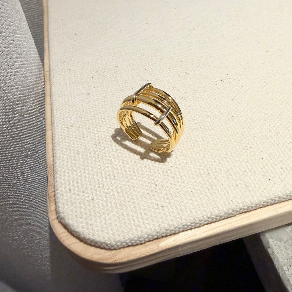 Tubular Layered Ring