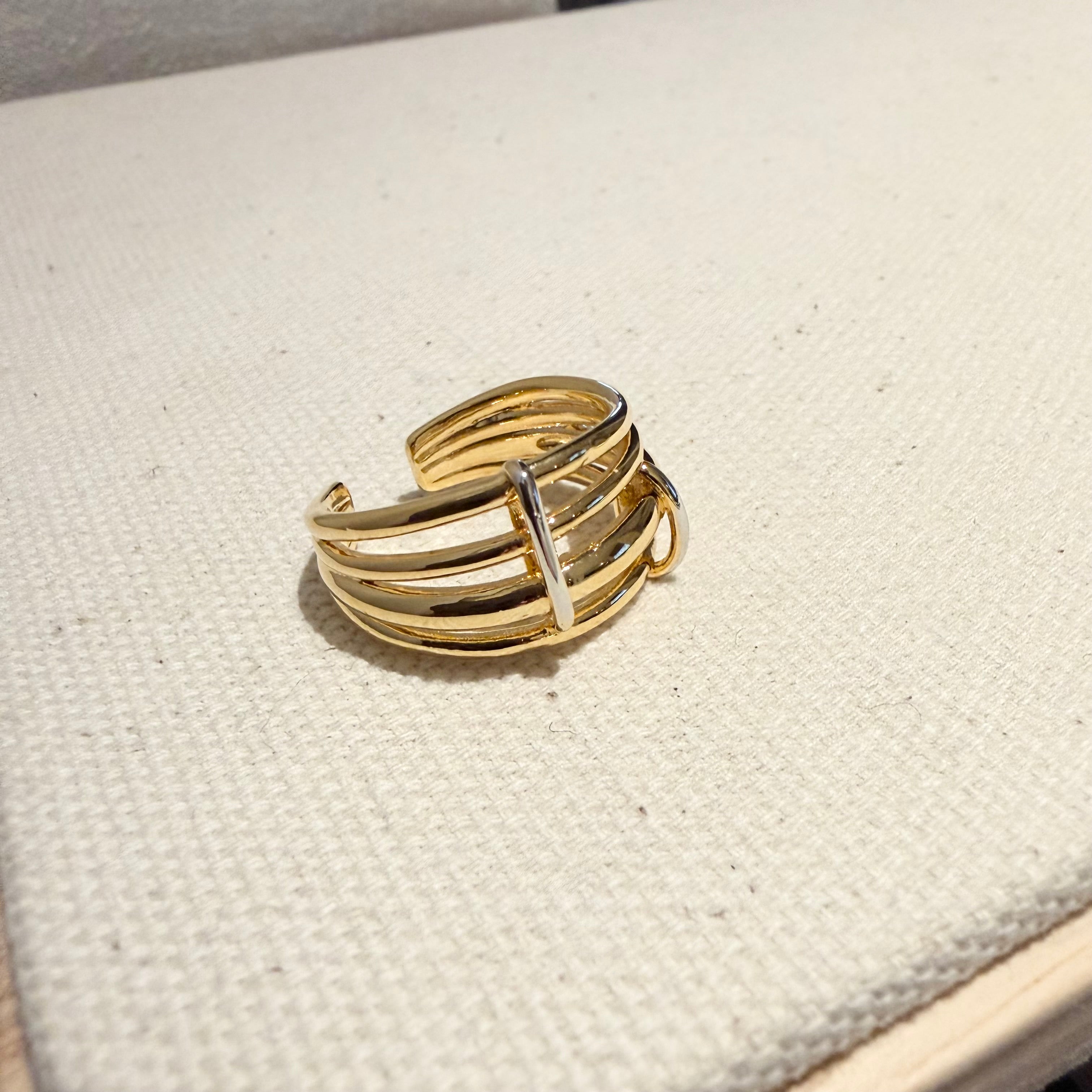 Tubular Layered Ring