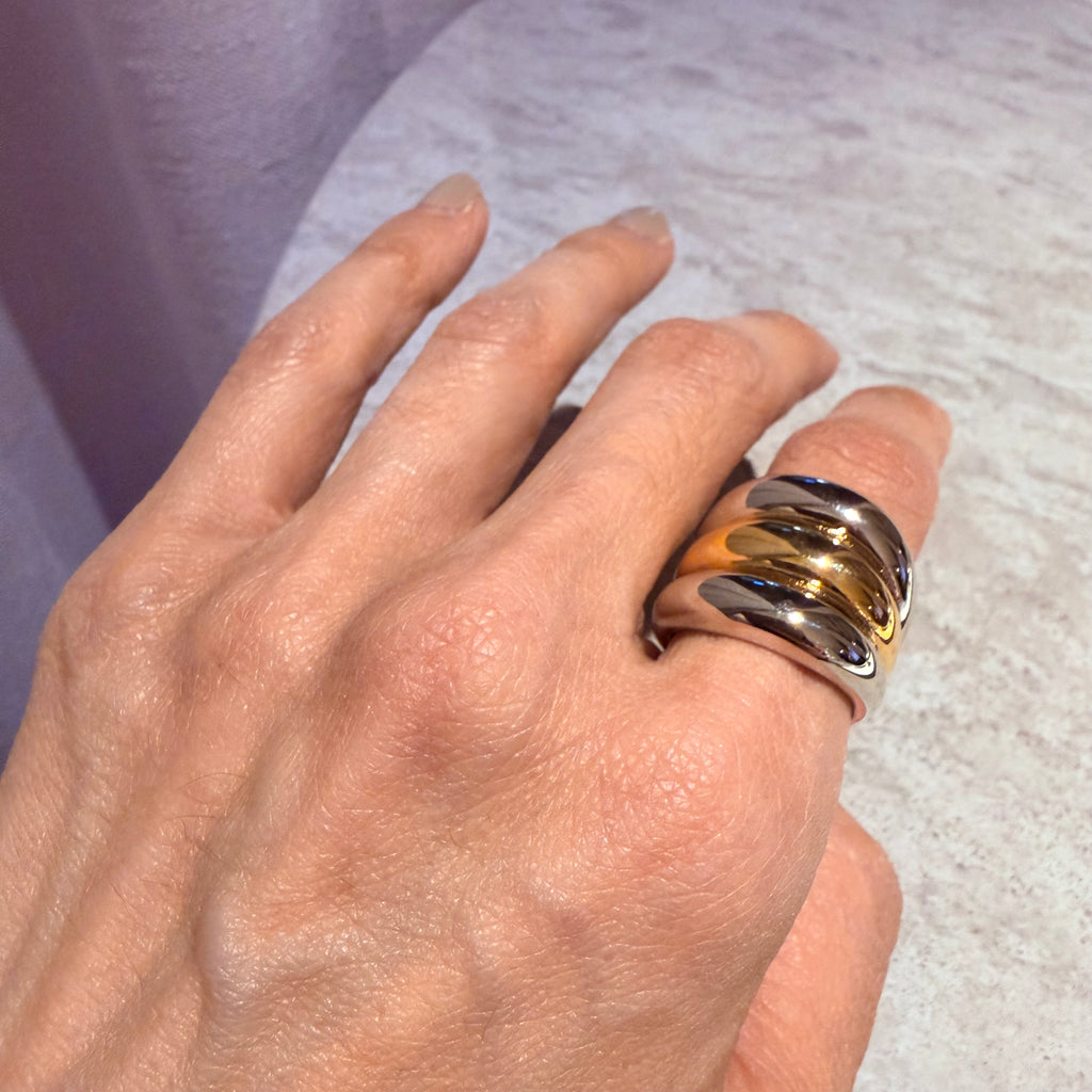 Tri Dome Ring