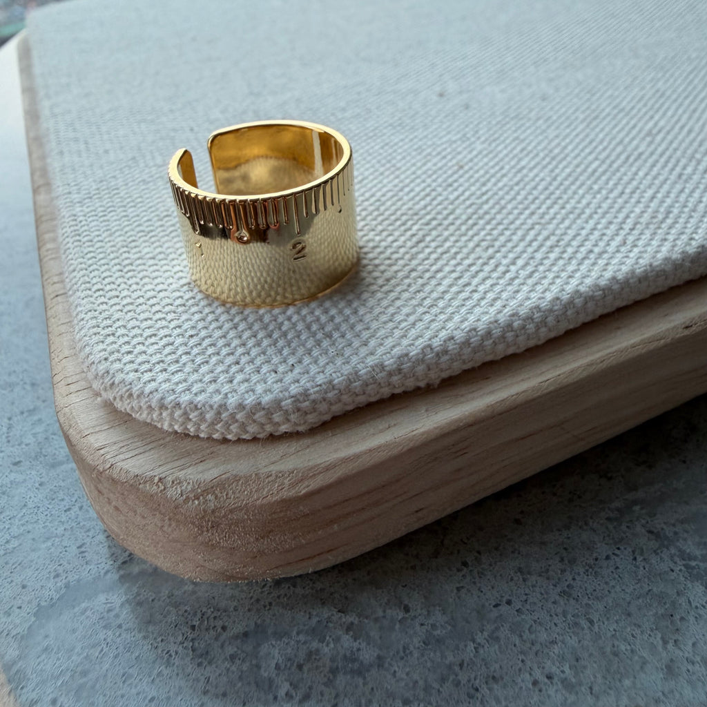 Ruler Ring