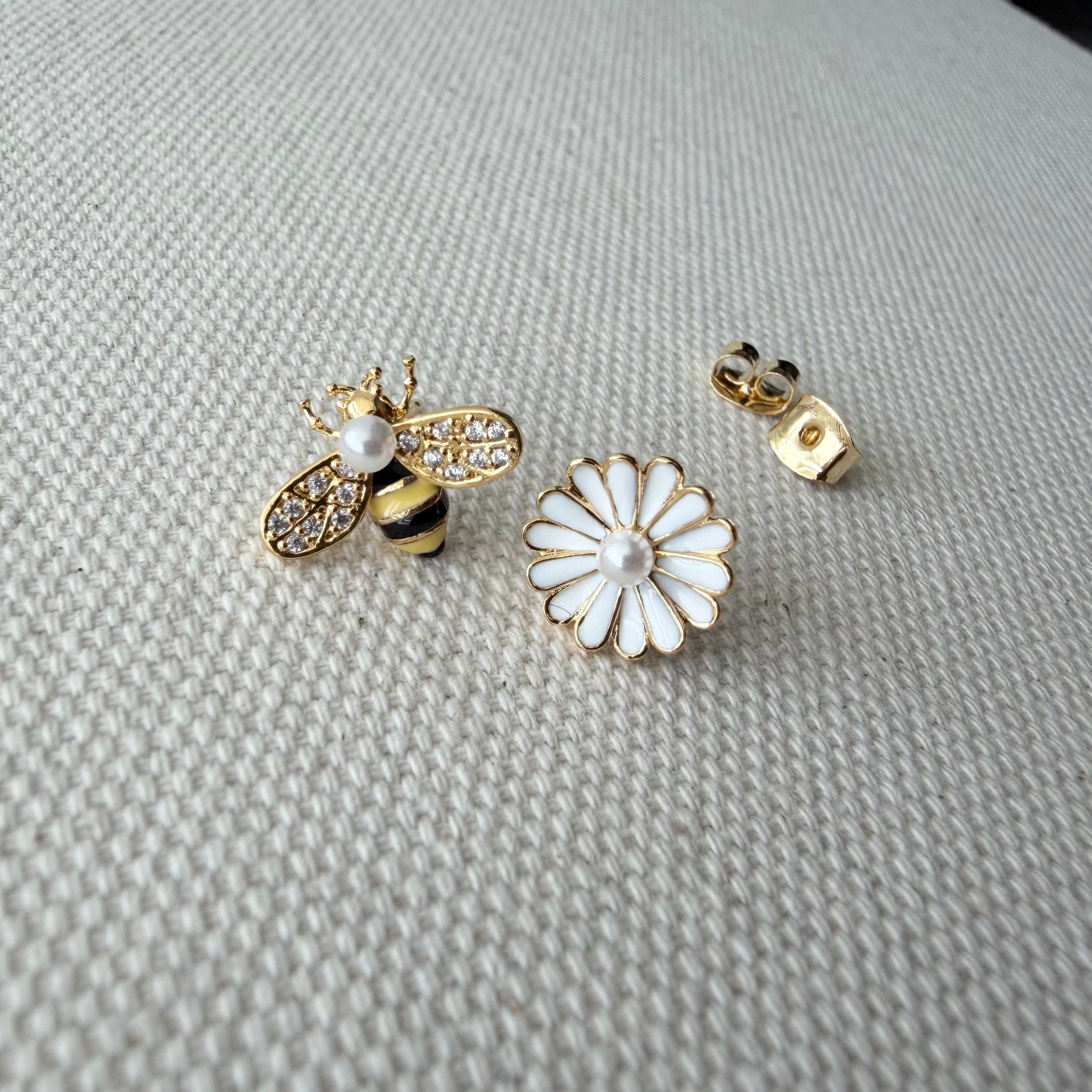 Bumblebee and Daisy Mismatch Earrings