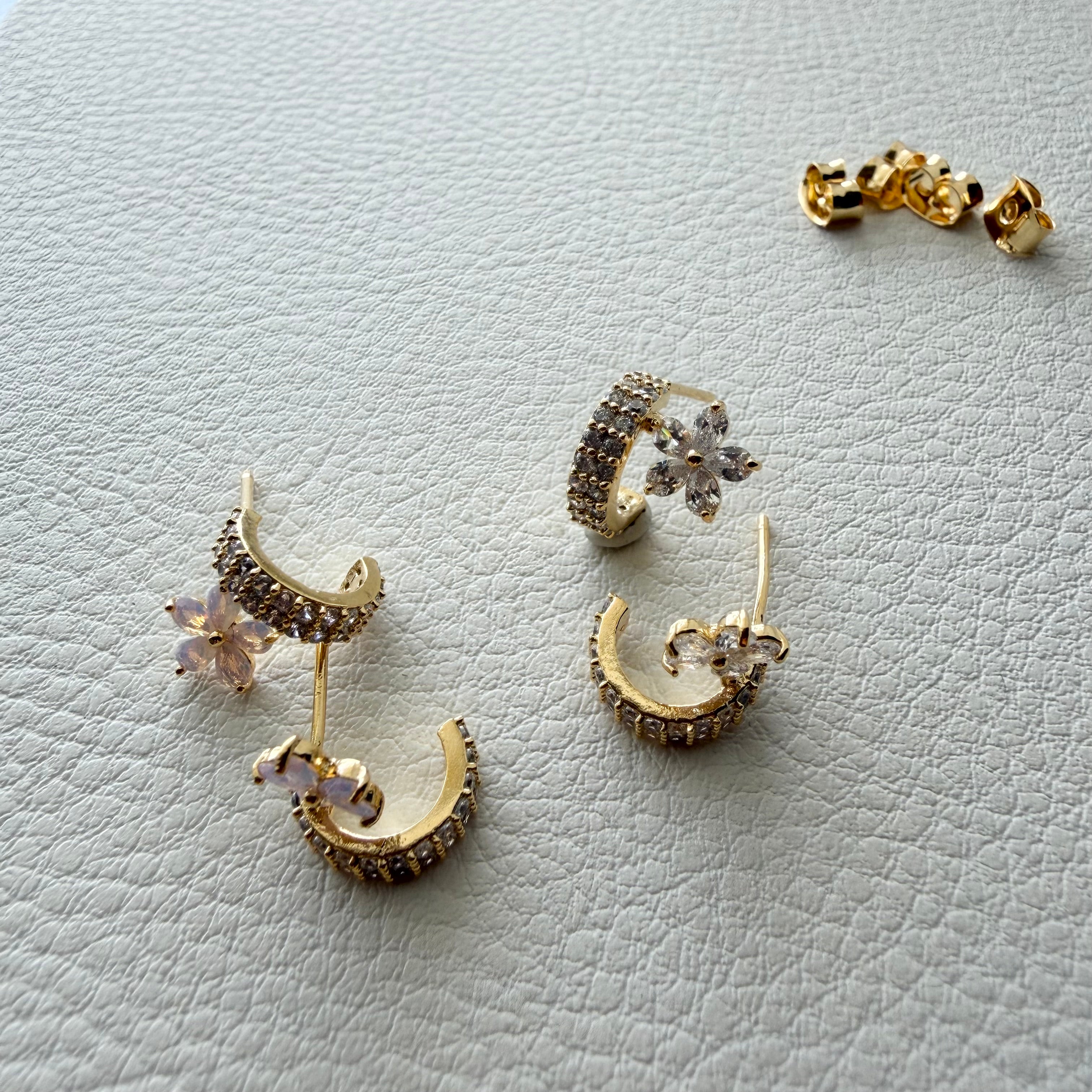 Sitting Flower Earrings